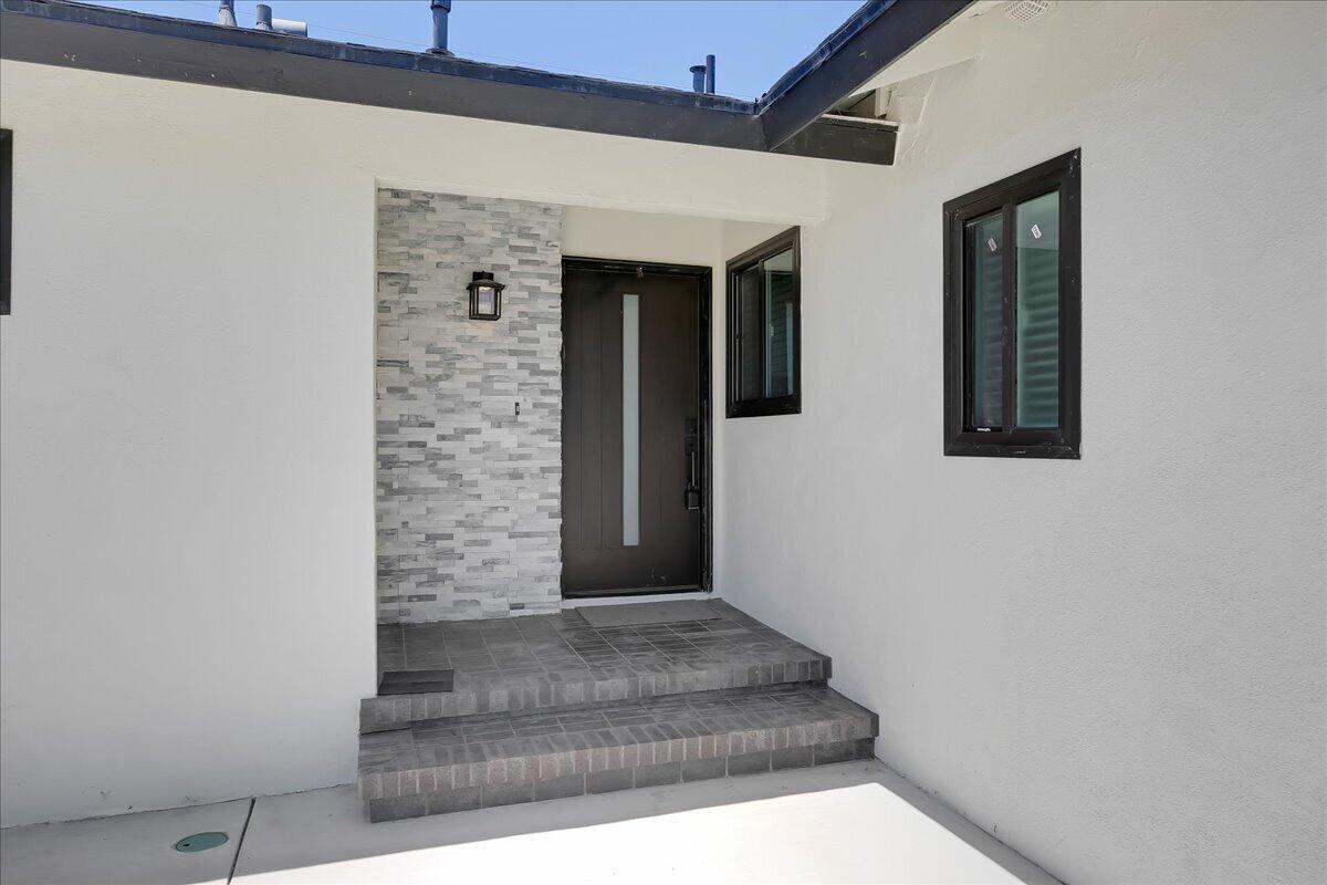 77 Manchester Place