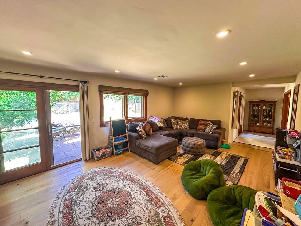 104 San Federico Avenue