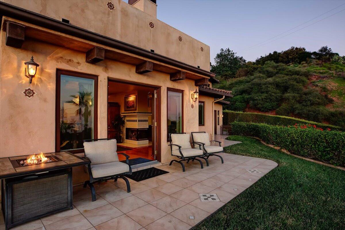 202 E Mountain Drive