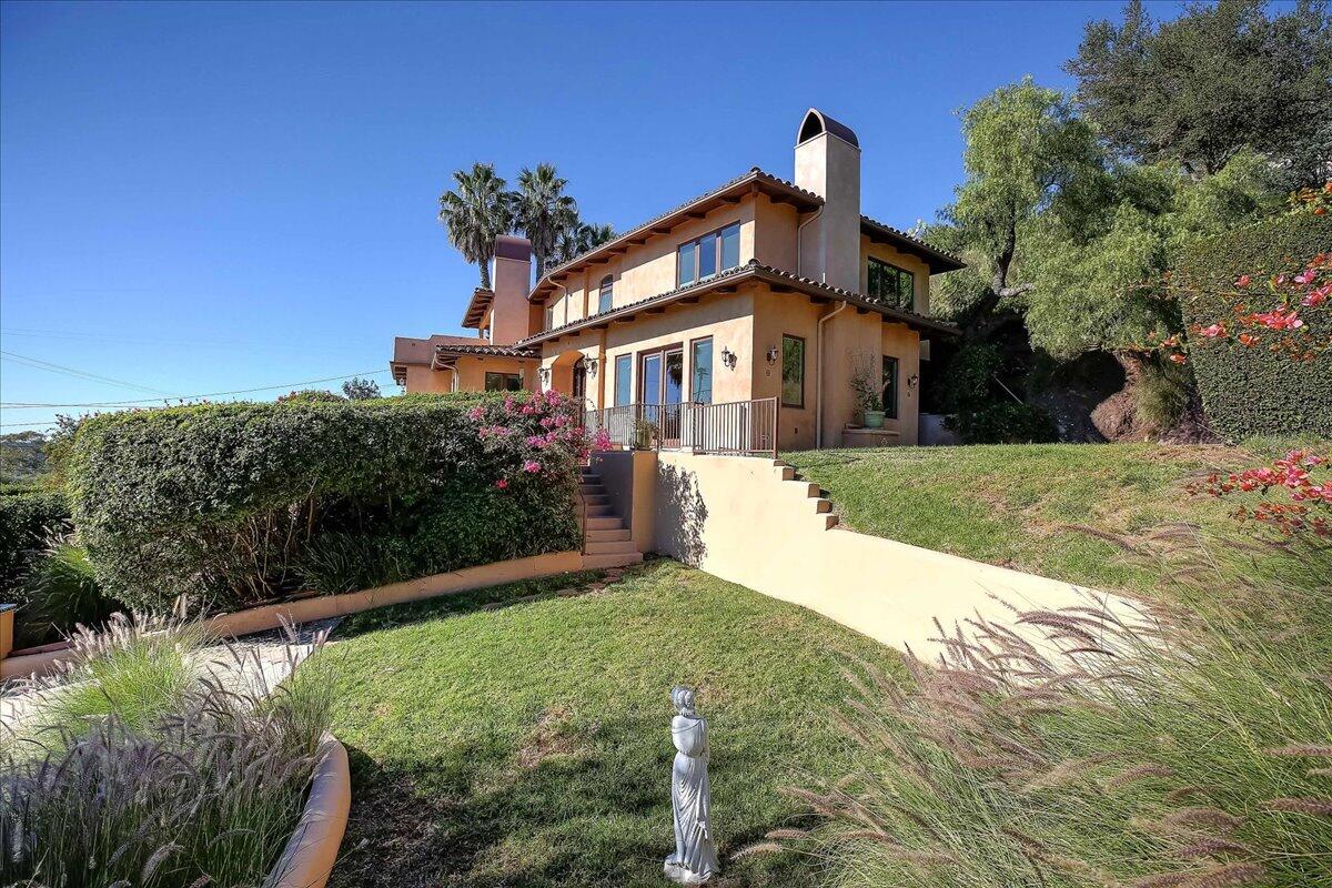 202 E Mountain Drive