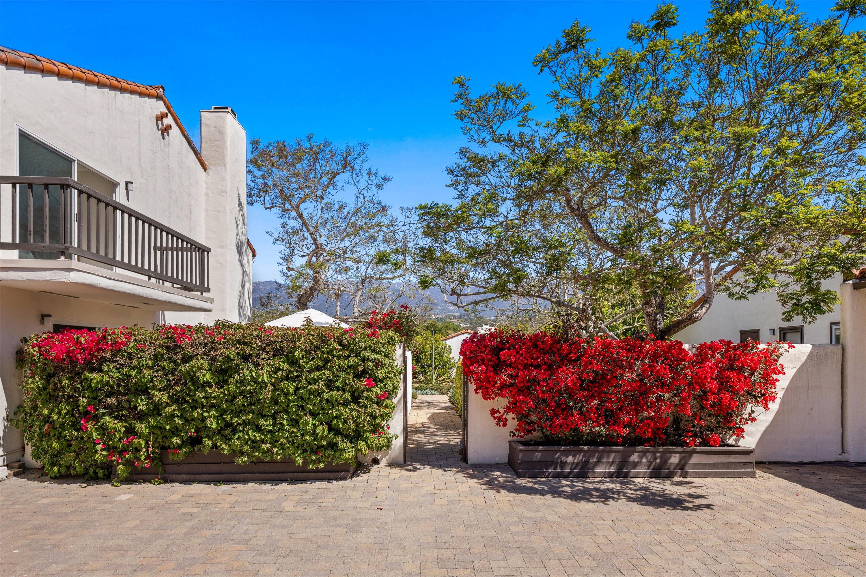 1002 Fairway Road