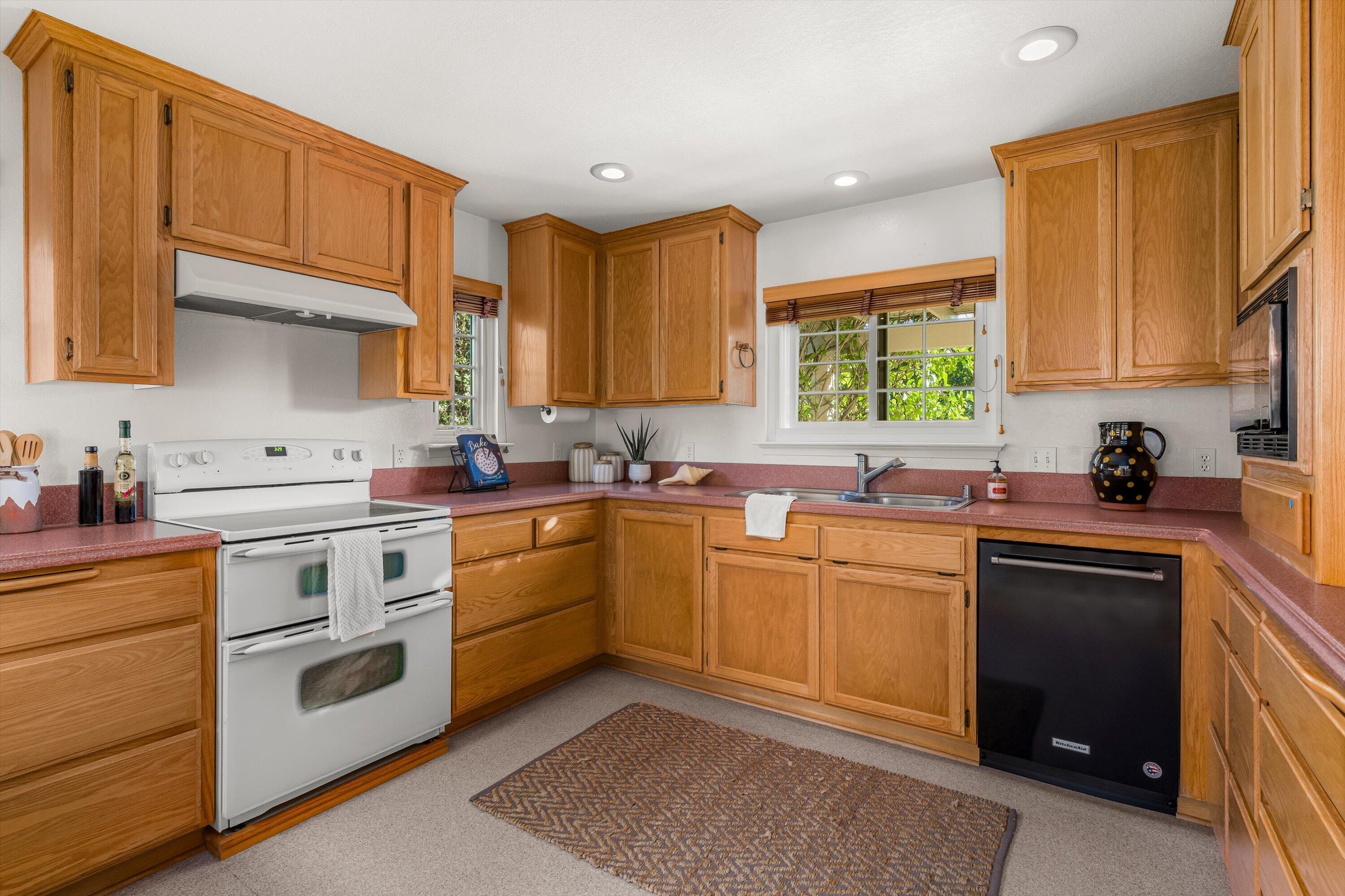1031 Sandpiper Lane