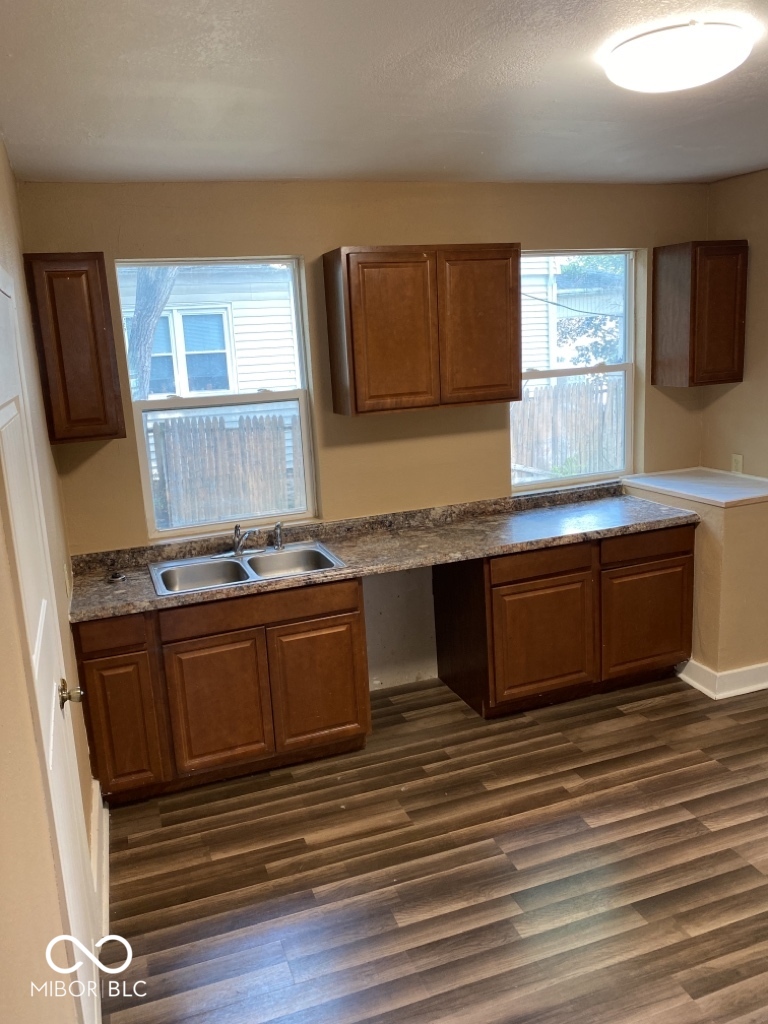 400 W Mulberry Street