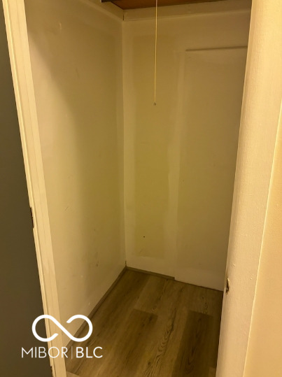 290 Hurricane Street