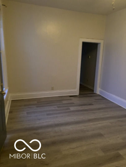 290 Hurricane Street