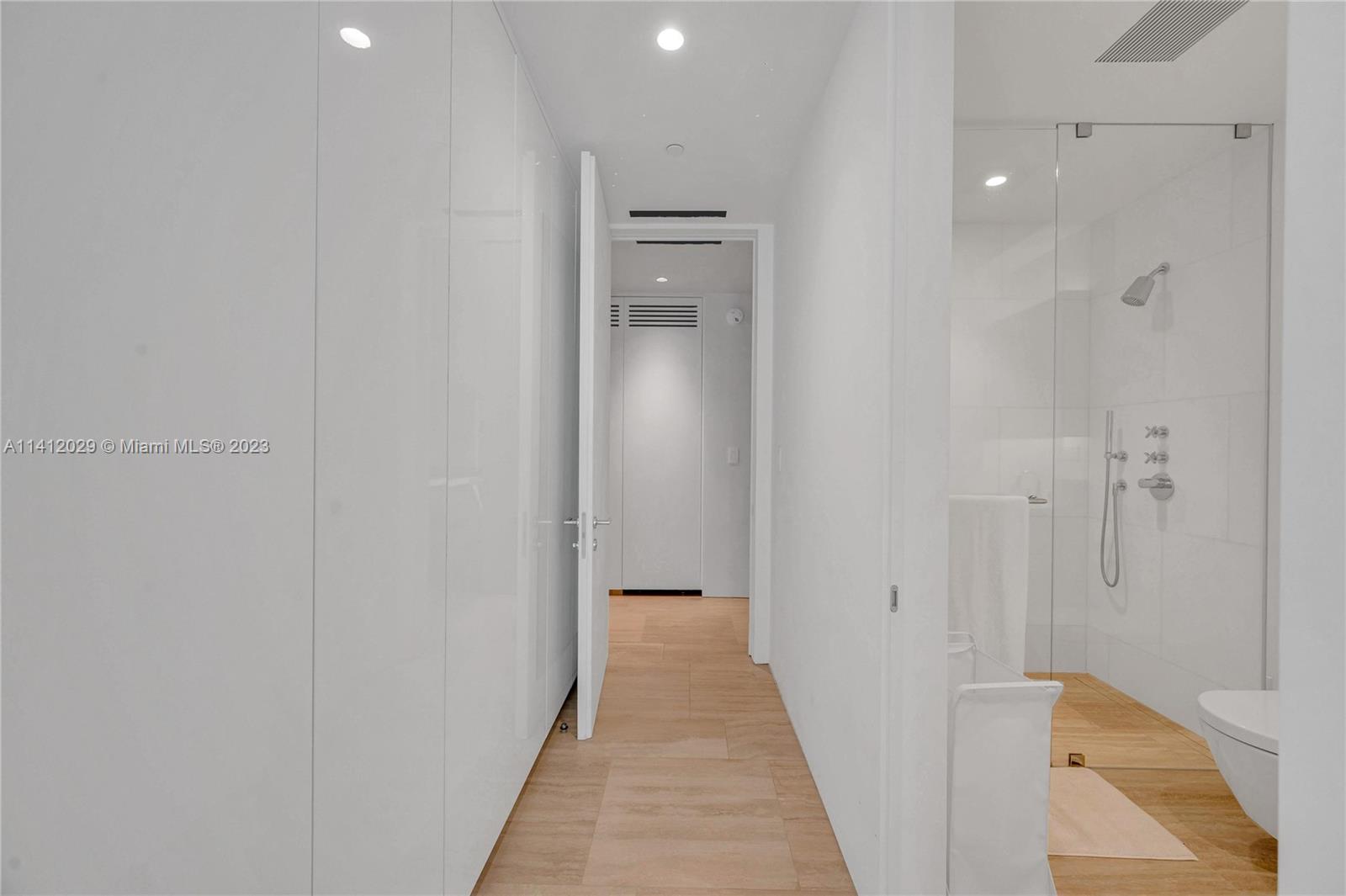 9111 Collins Ave # 321 Unit: N-321