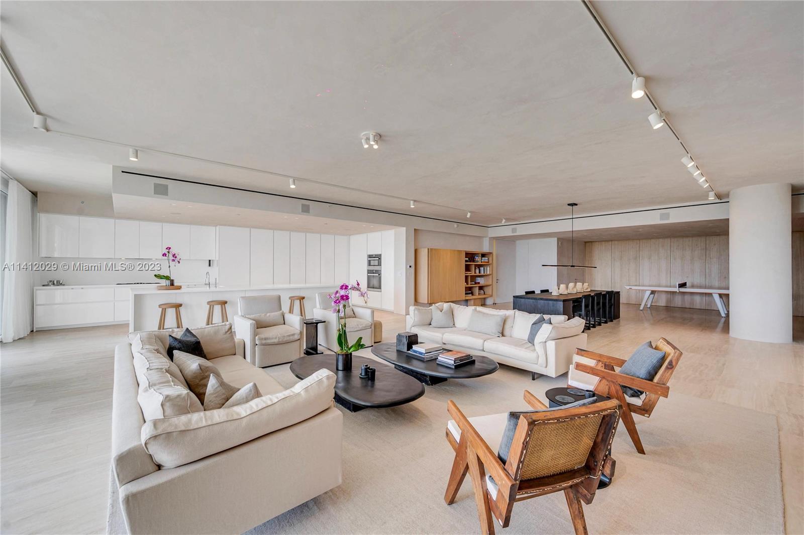 9111 Collins Ave # 321 Unit: N-321