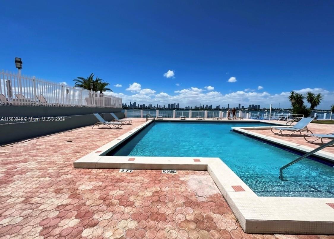 1250 West Ave # 6D
