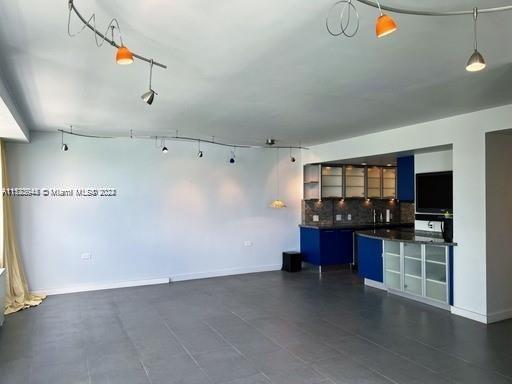 1250 West Ave # 6D