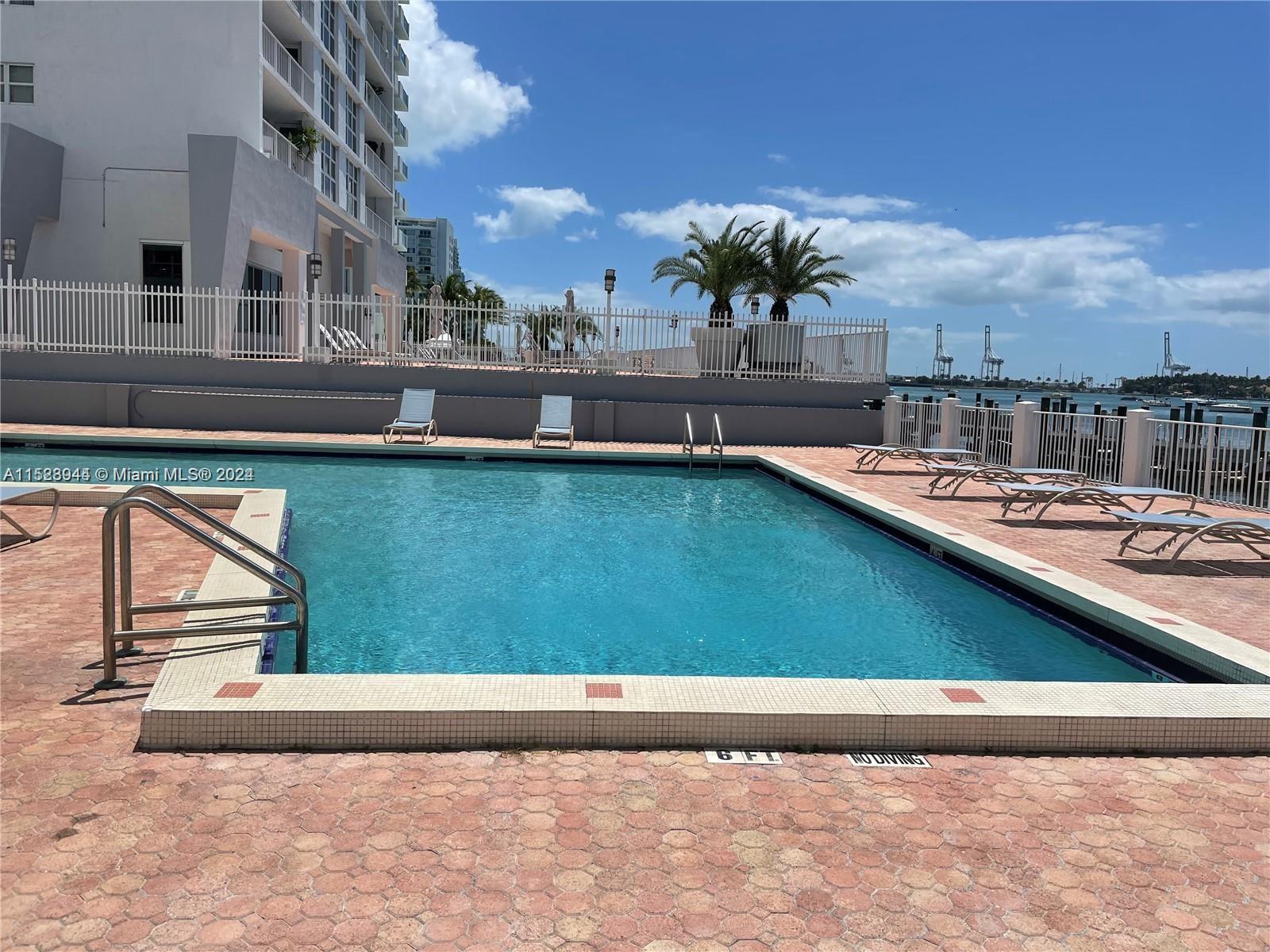 1250 West Ave # 6D