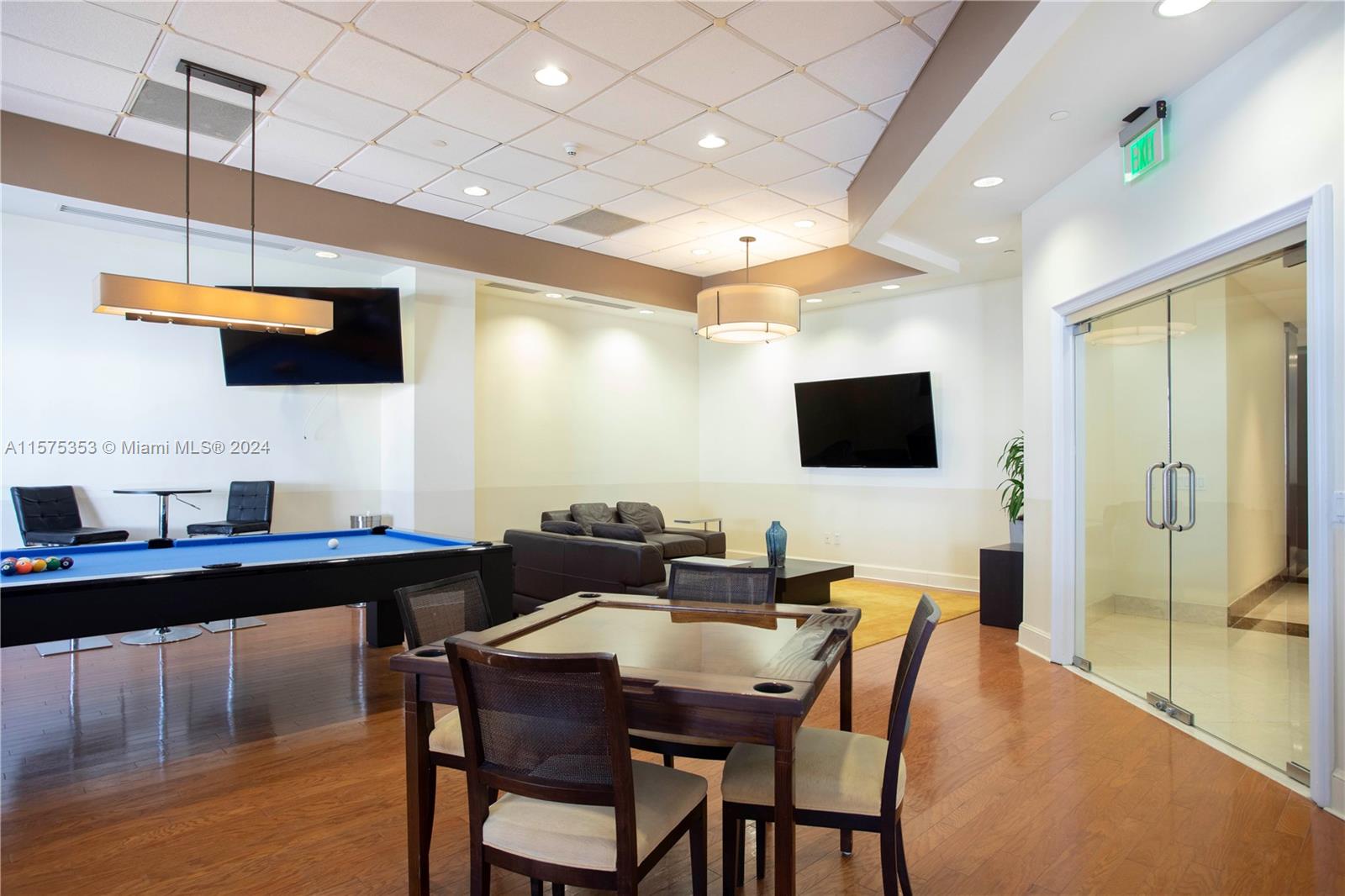4779 Collins Ave # 2601
