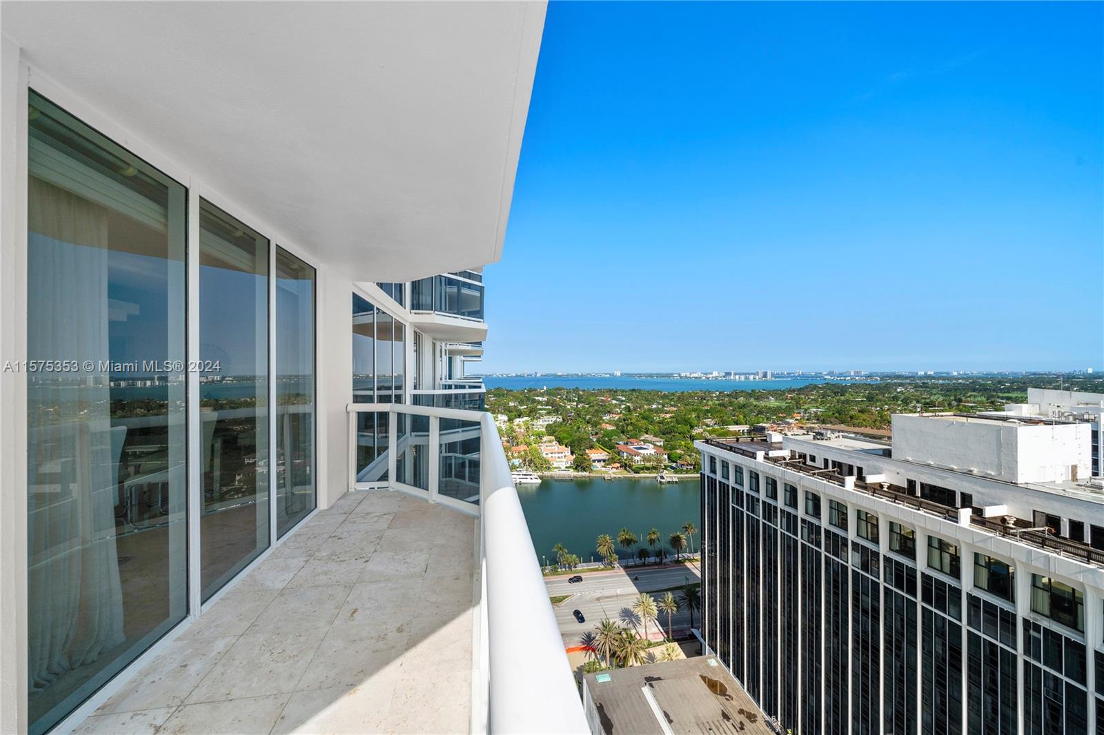 4779 Collins Ave # 2601