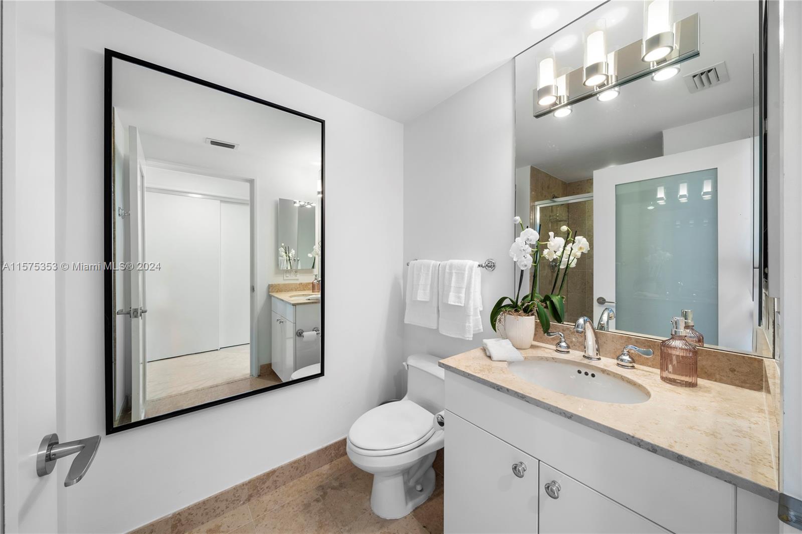 4779 Collins Ave # 2601