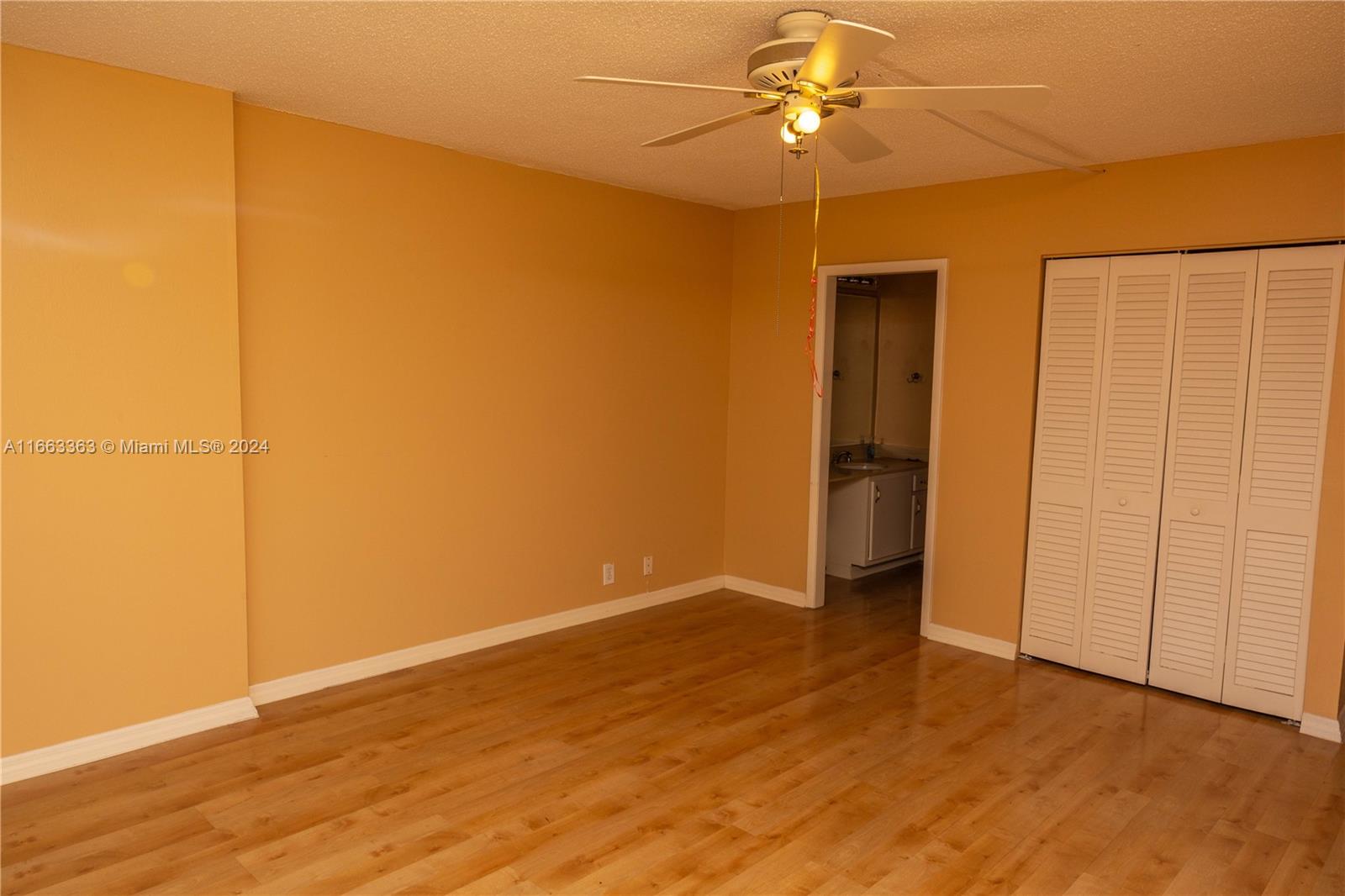 9511 Collins Ave # 408