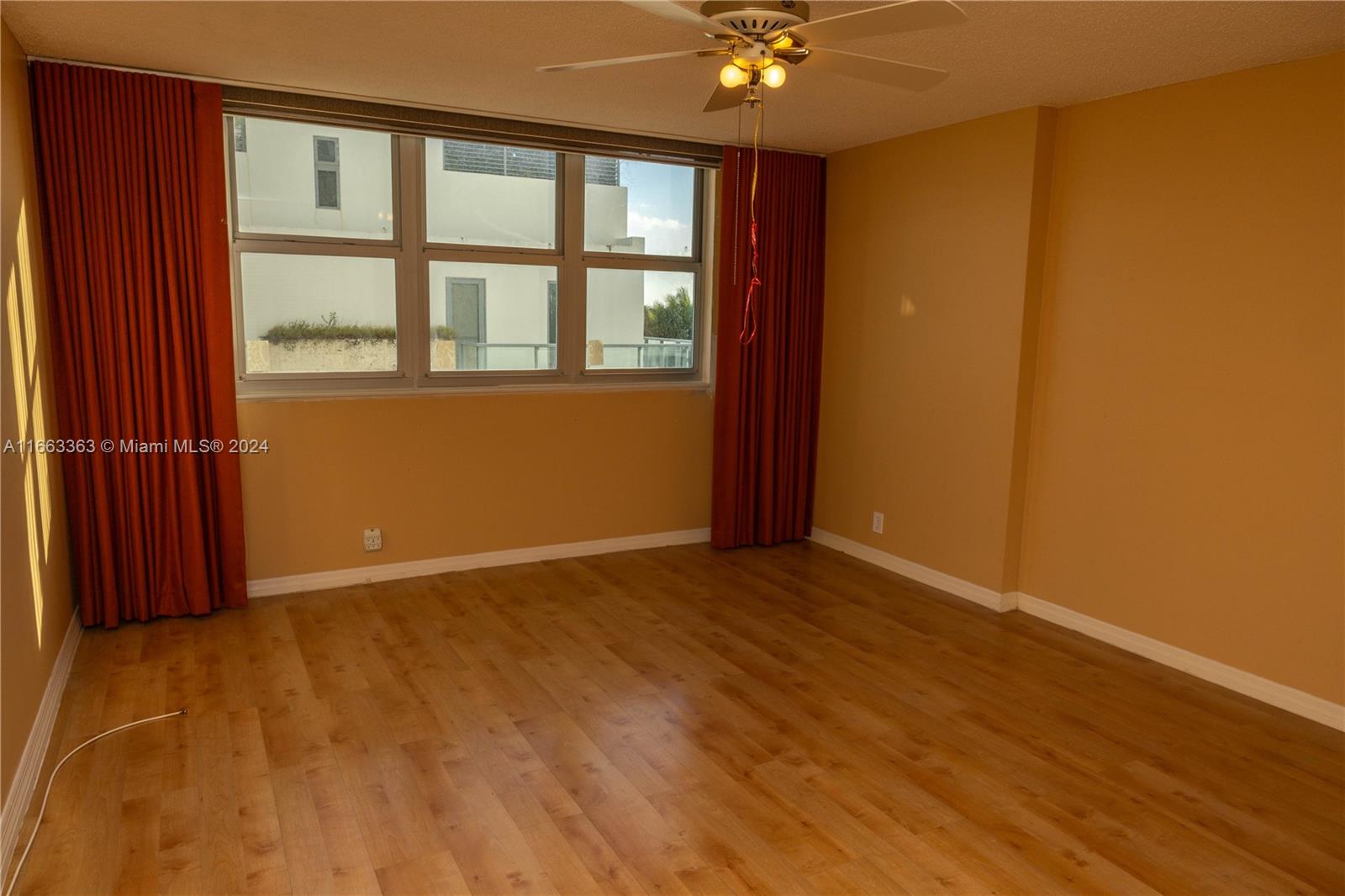 9511 Collins Ave # 408