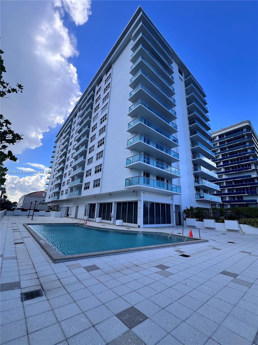 9511 Collins Ave # 408