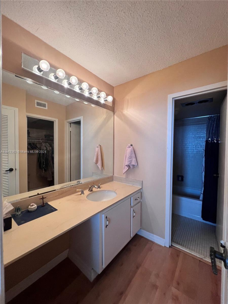 9511 Collins Ave # 408