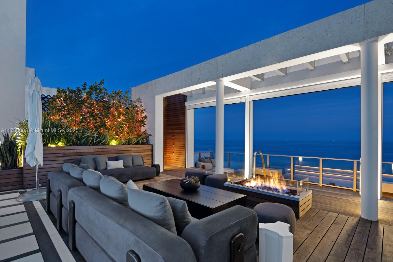 125 Ocean Dr Unit: PENTHOUSE