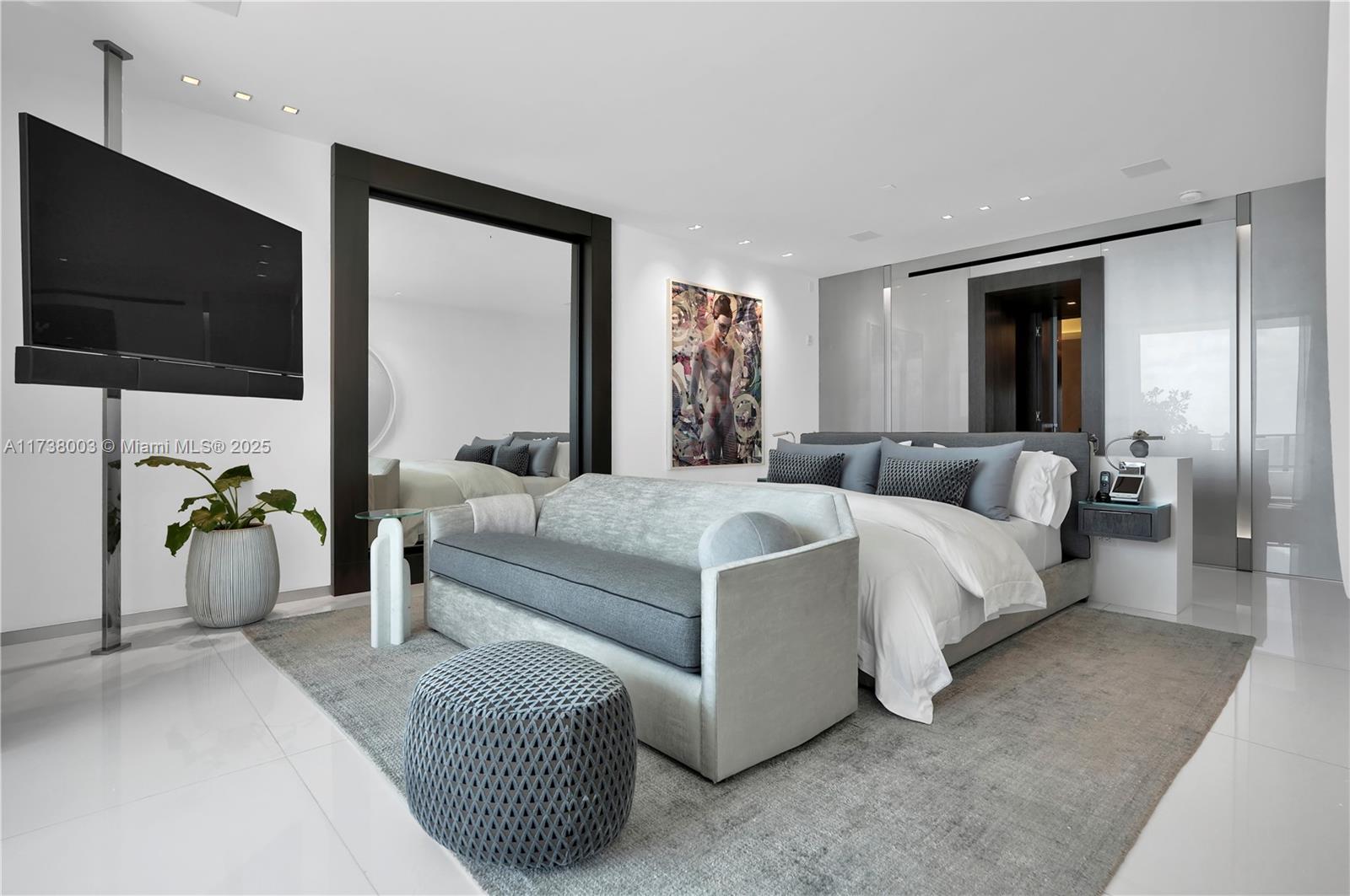 125 Ocean Dr Unit: PENTHOUSE