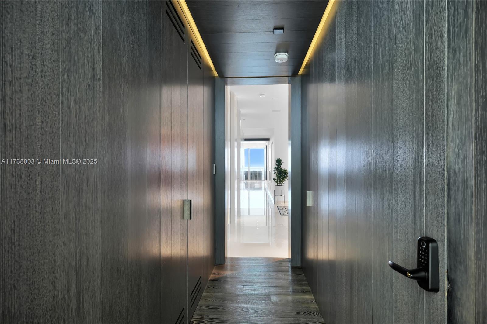 125 Ocean Dr Unit: PENTHOUSE