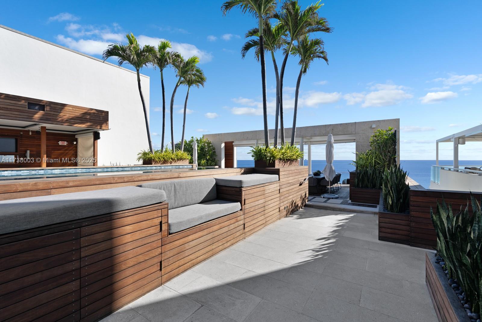125 Ocean Dr Unit: PENTHOUSE