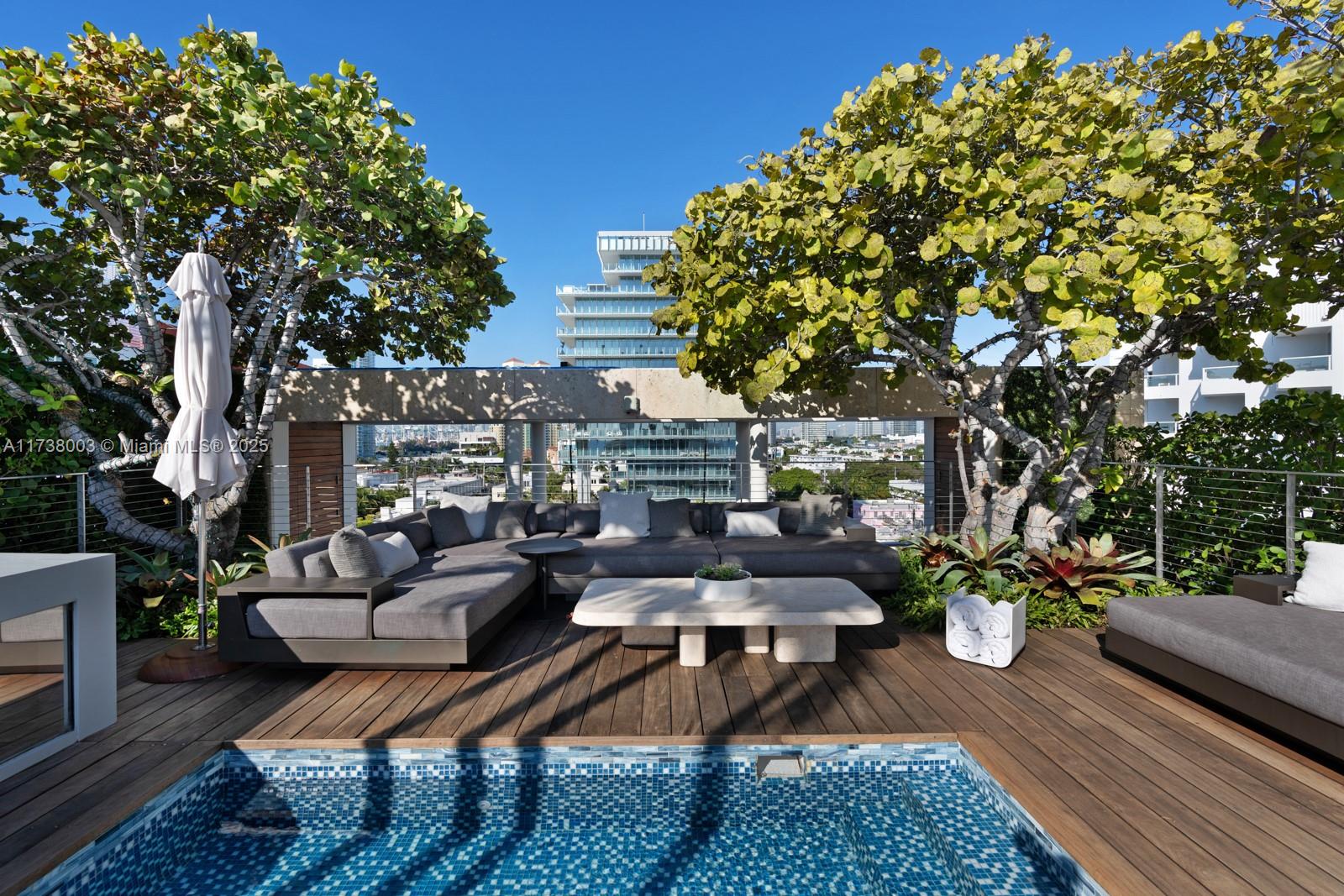 125 Ocean Dr Unit: PENTHOUSE