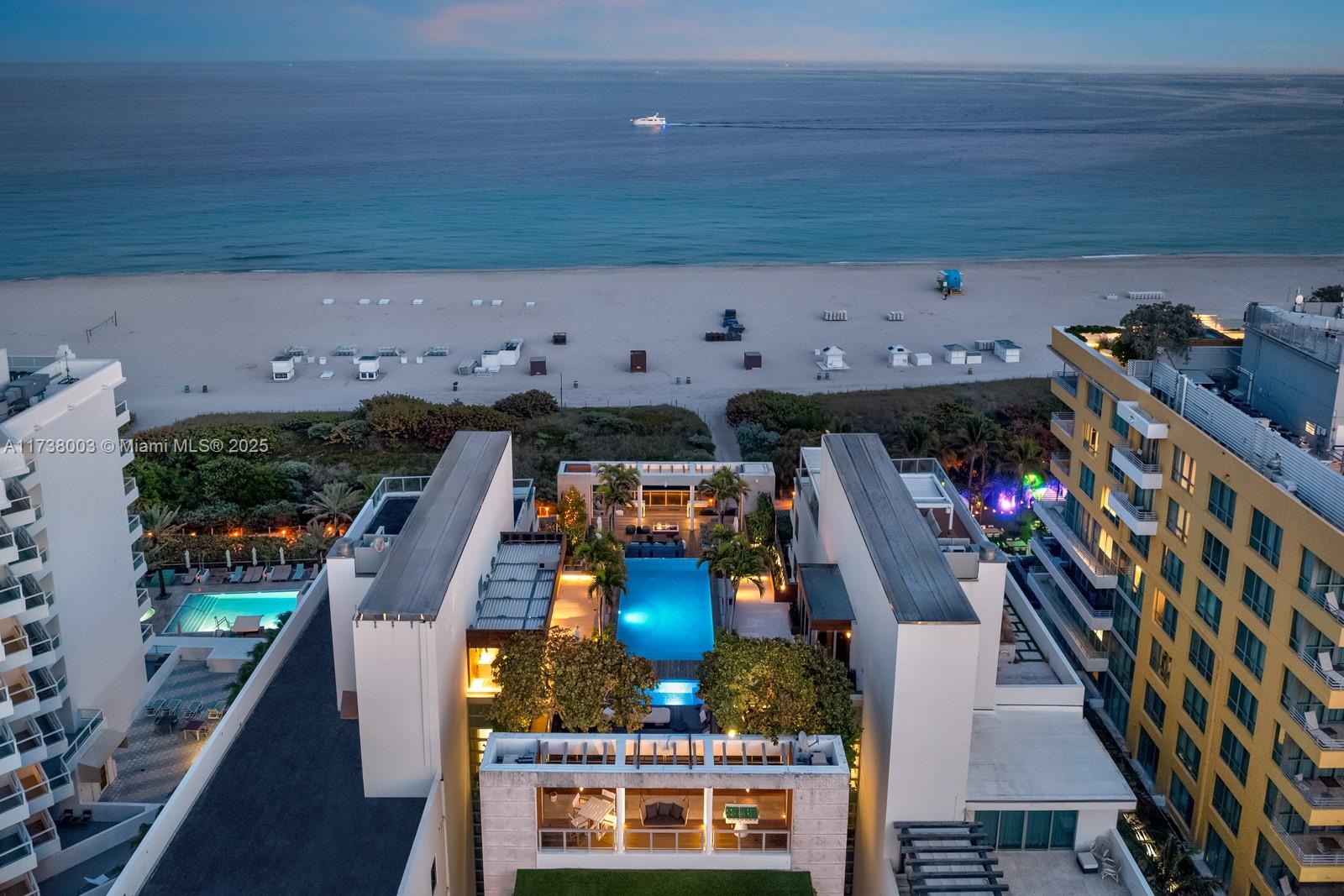 125 Ocean Dr Unit: PENTHOUSE