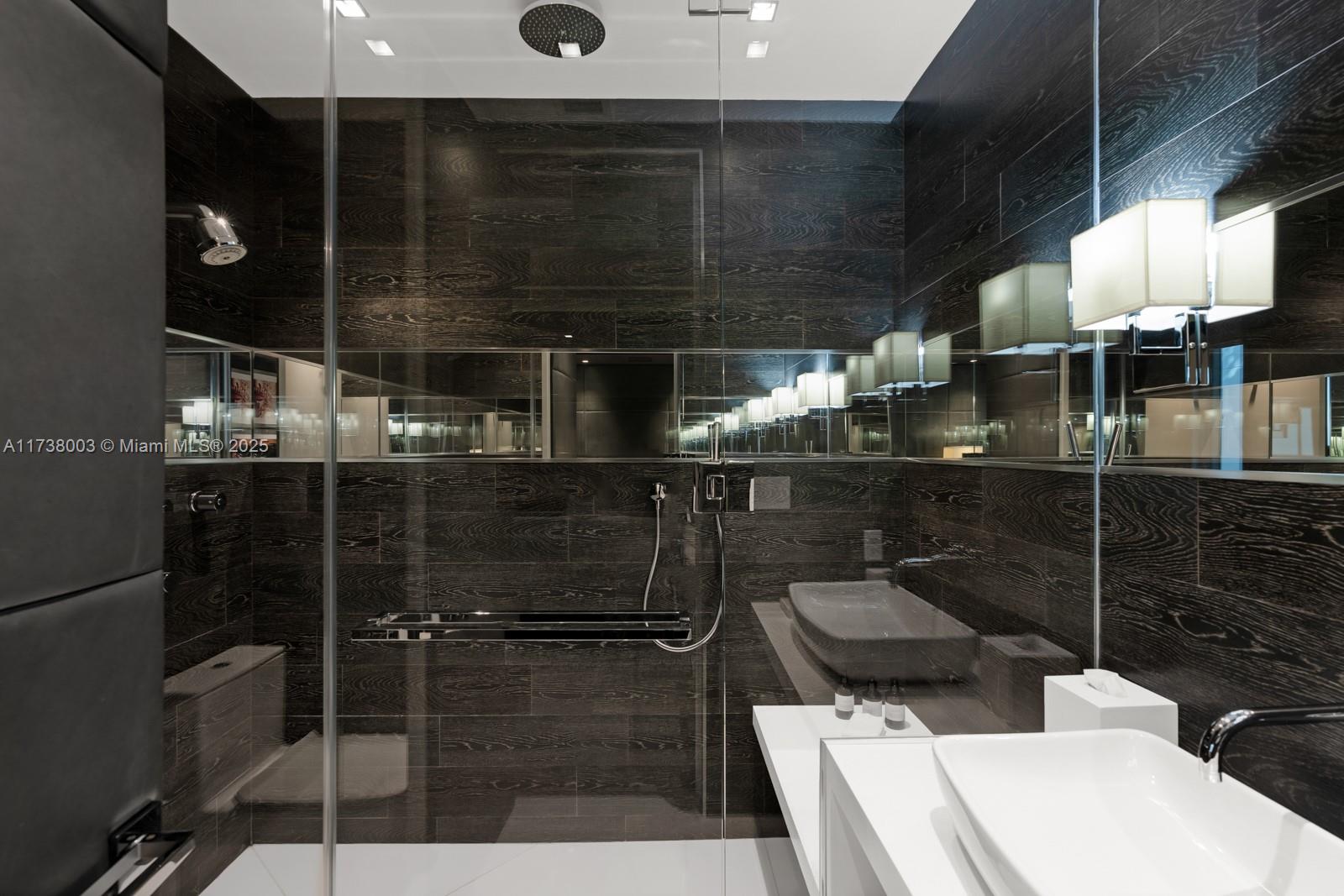125 Ocean Dr Unit: PENTHOUSE