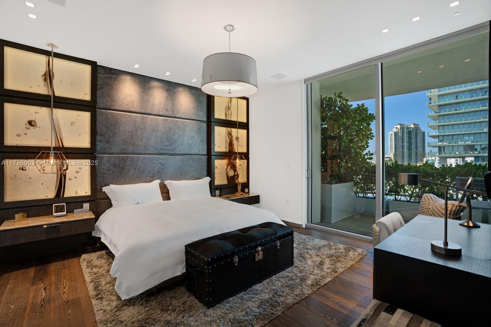 125 Ocean Dr Unit: PENTHOUSE