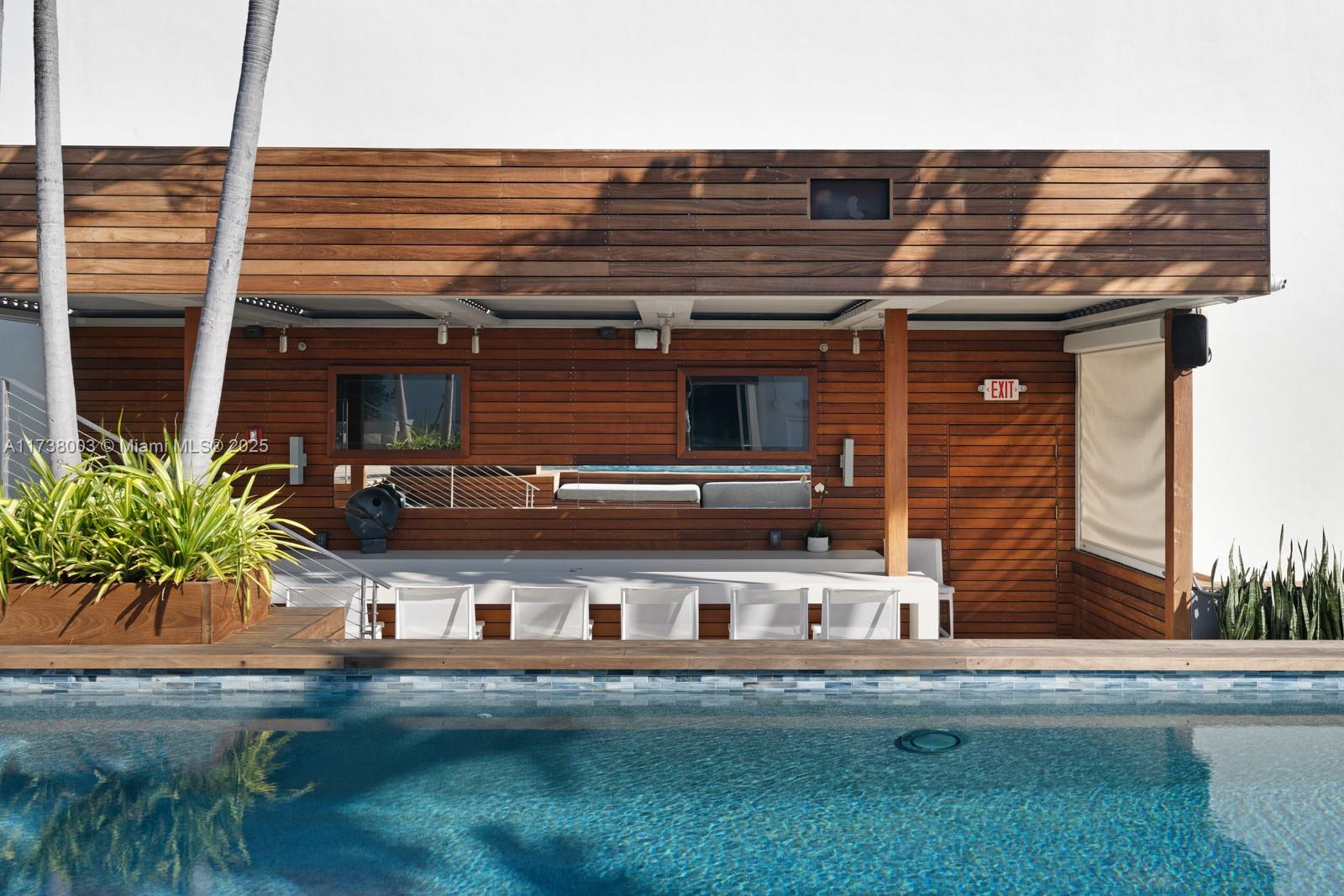 125 Ocean Dr Unit: PENTHOUSE