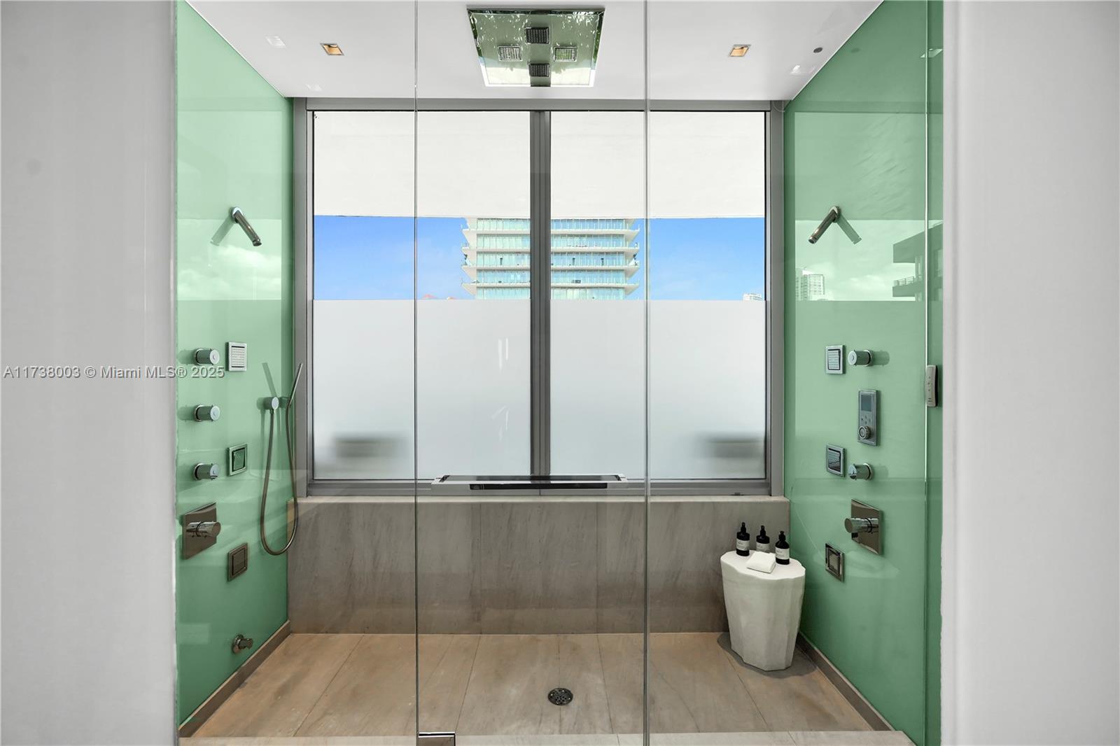 125 Ocean Dr Unit: PENTHOUSE
