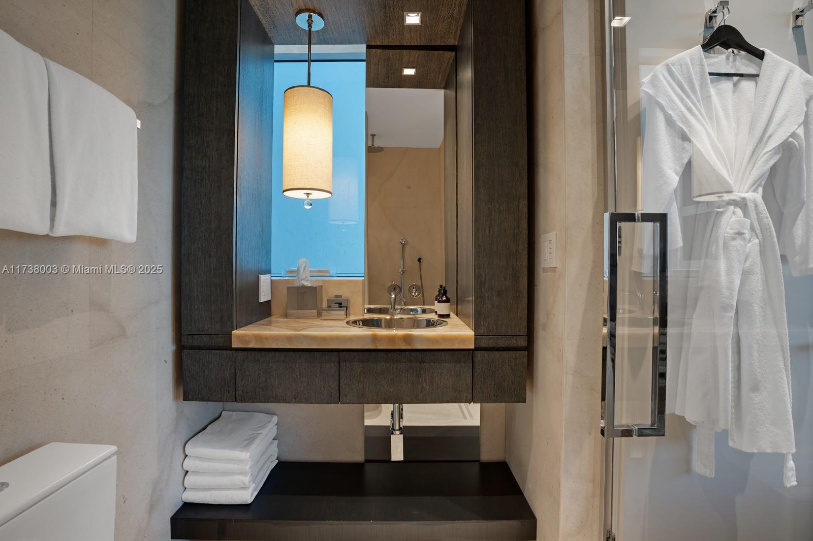 125 Ocean Dr Unit: PENTHOUSE