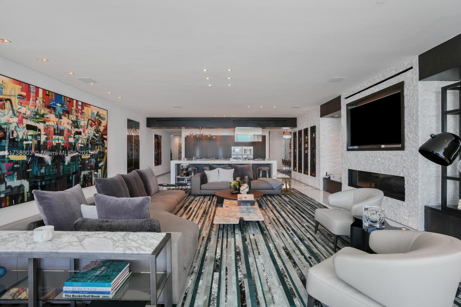 125 Ocean Dr Unit: PENTHOUSE