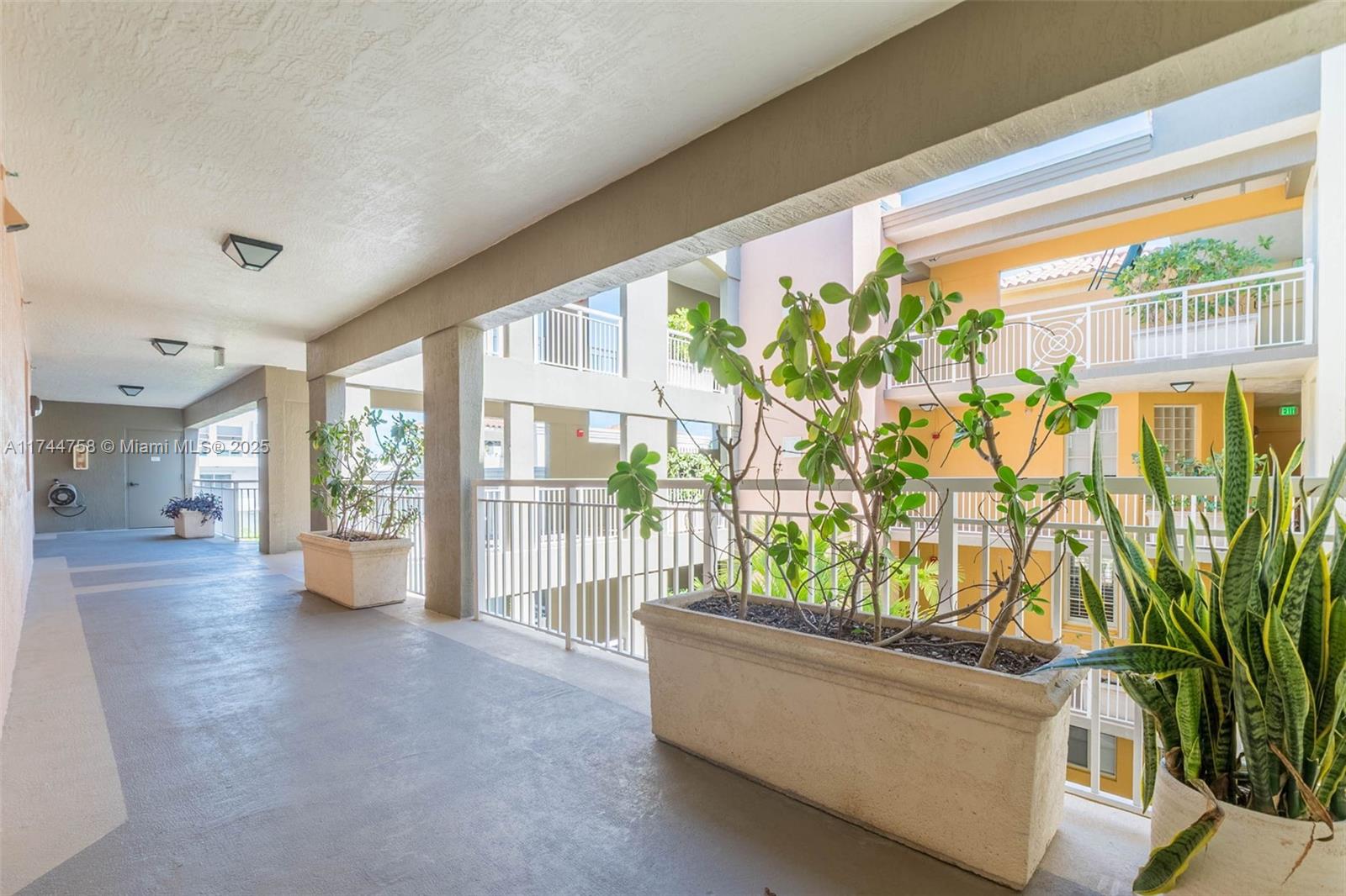 145 Jefferson Ave # 432