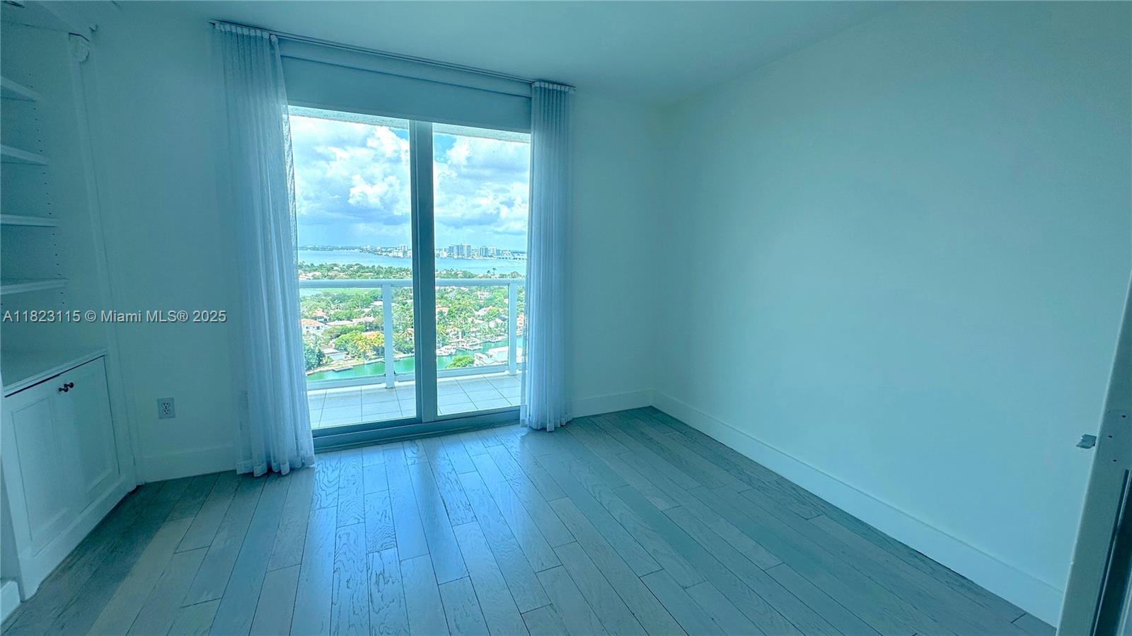 5900 Collins Ave # 2203