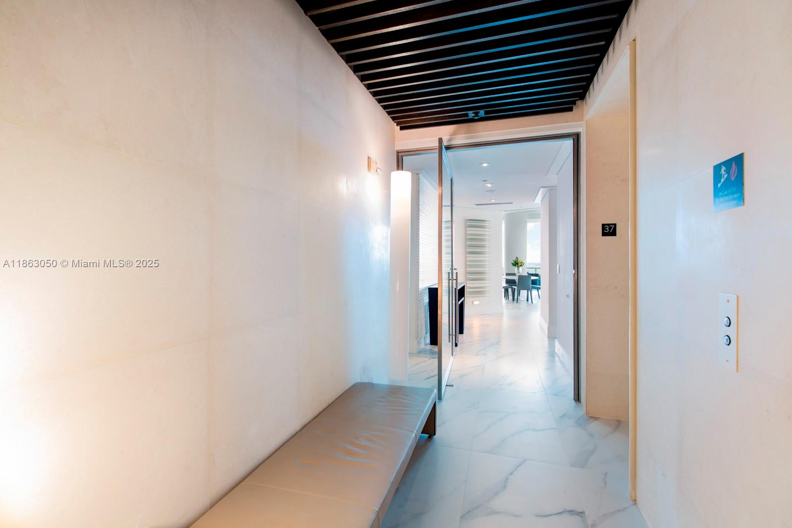 100 S Pointe Dr # 3701