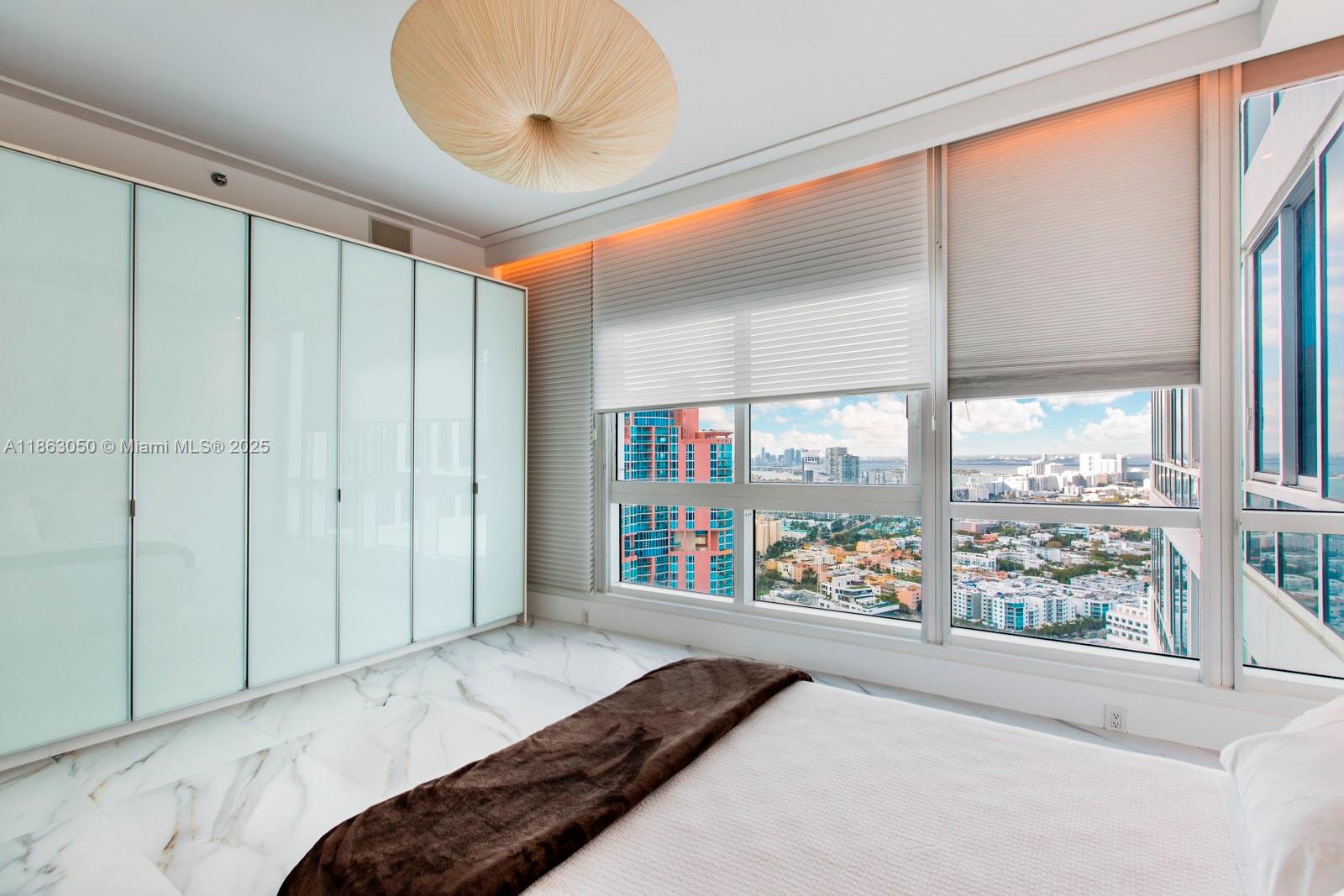 100 S Pointe Dr # 3701