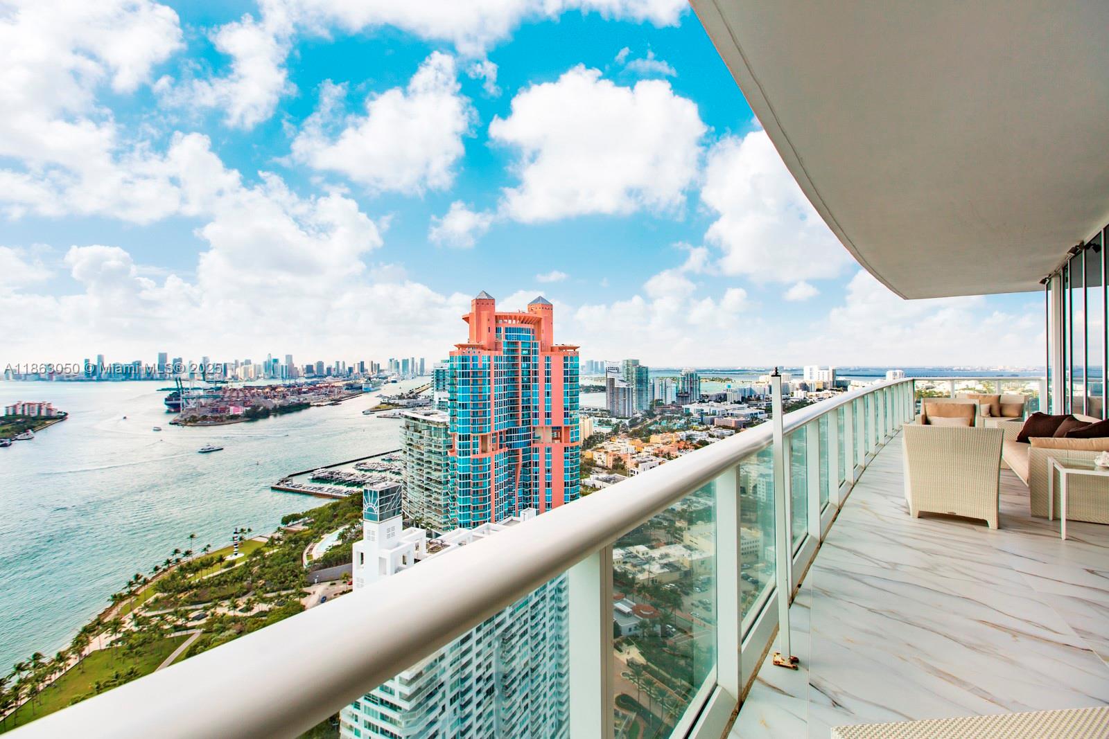 100 S Pointe Dr # 3701