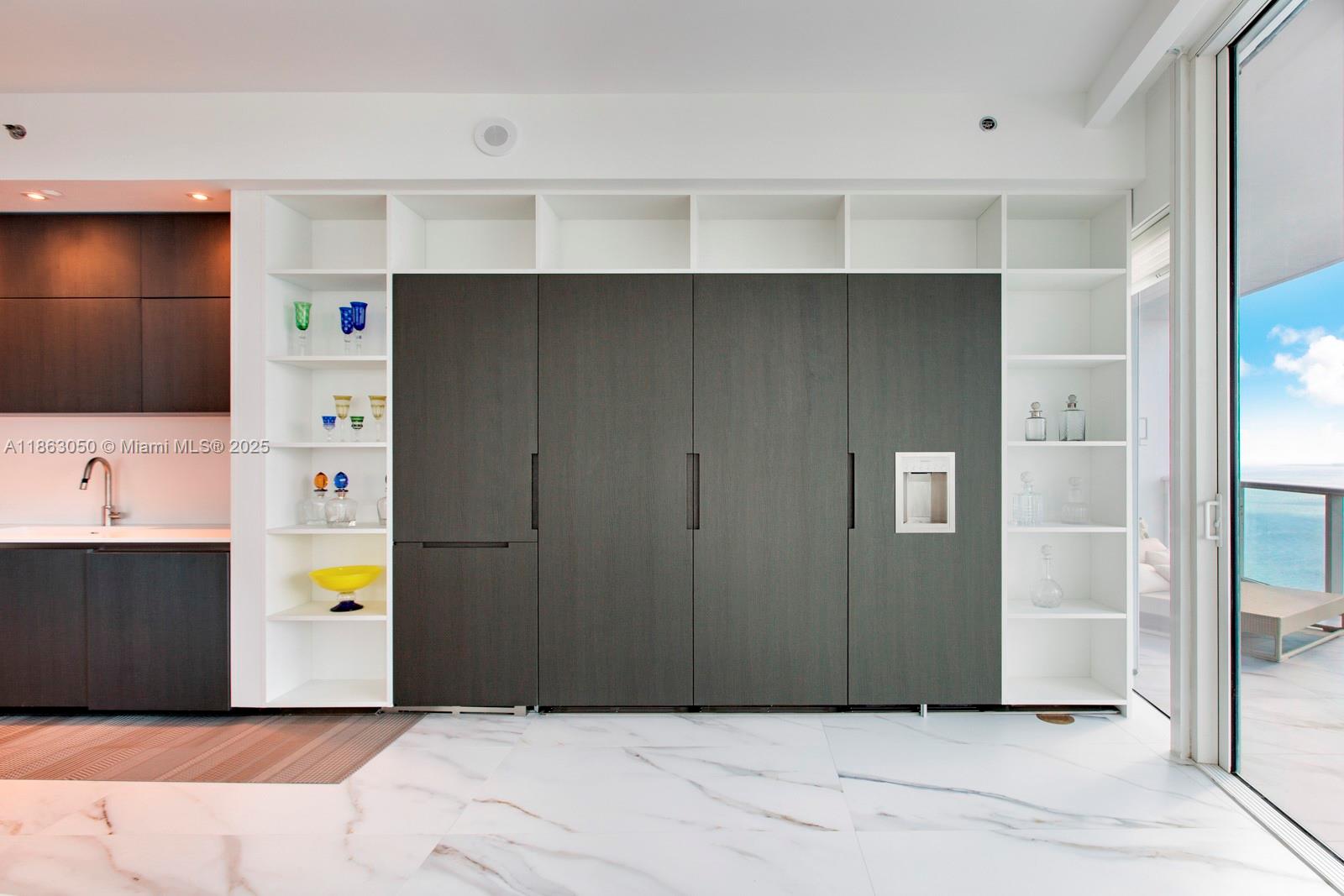 100 S Pointe Dr # 3701