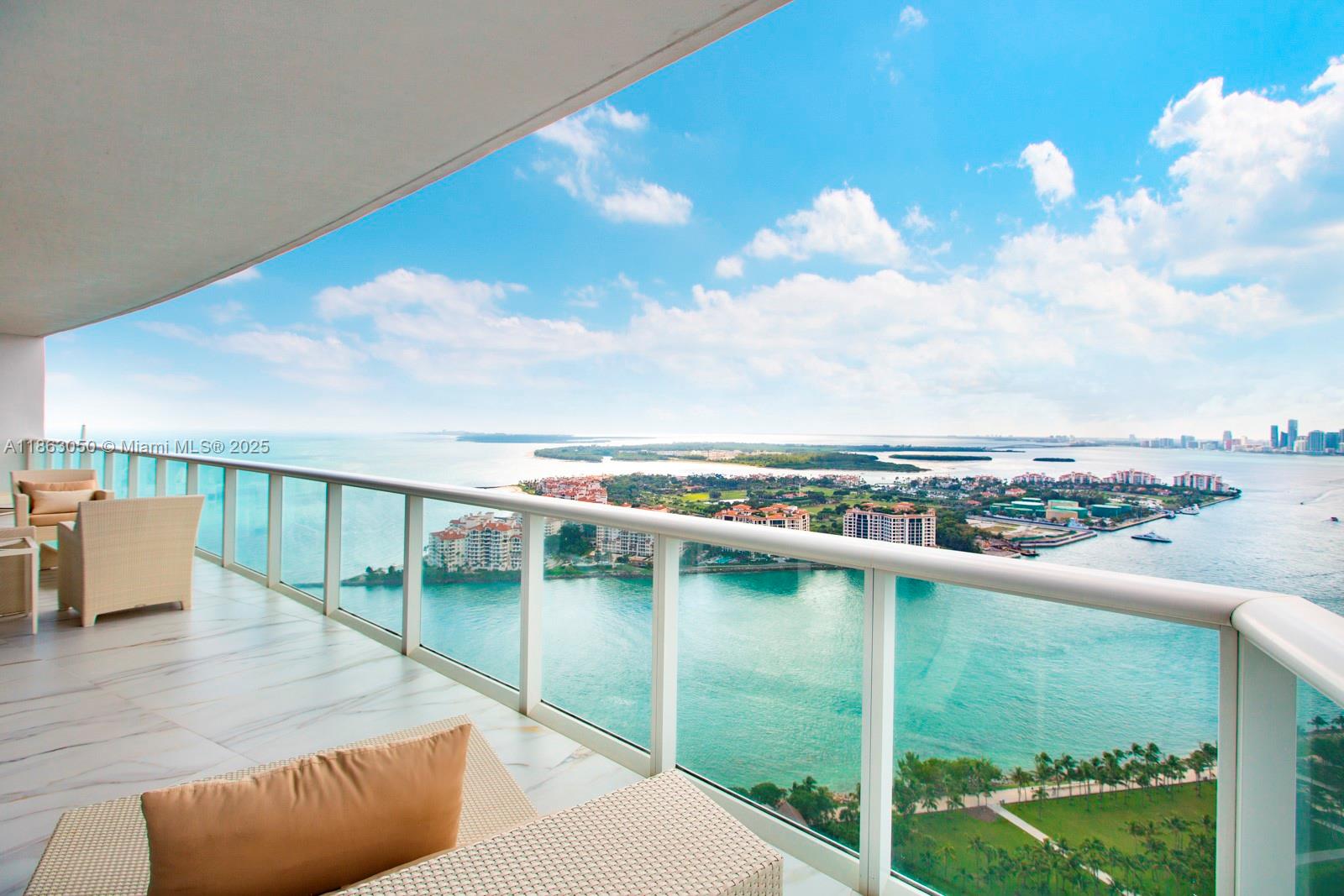 100 S Pointe Dr # 3701