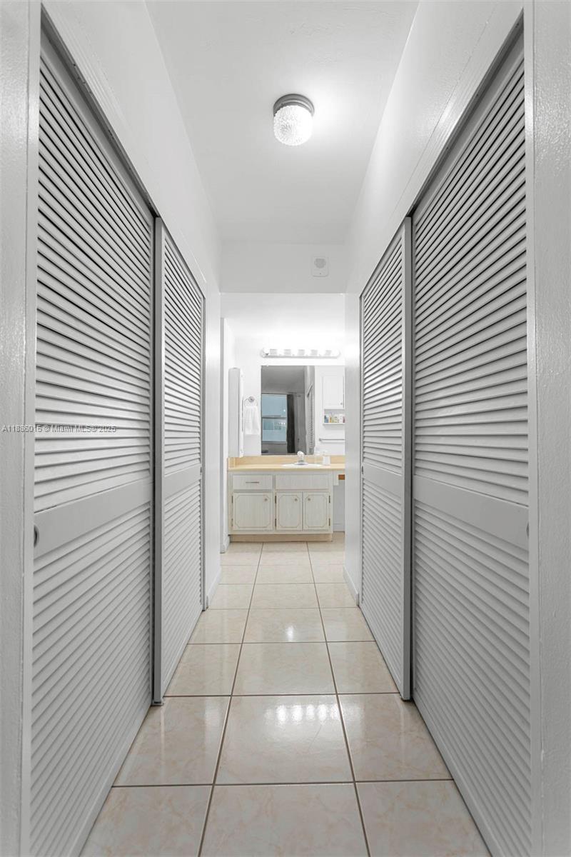 5001 Collins Ave # 5E