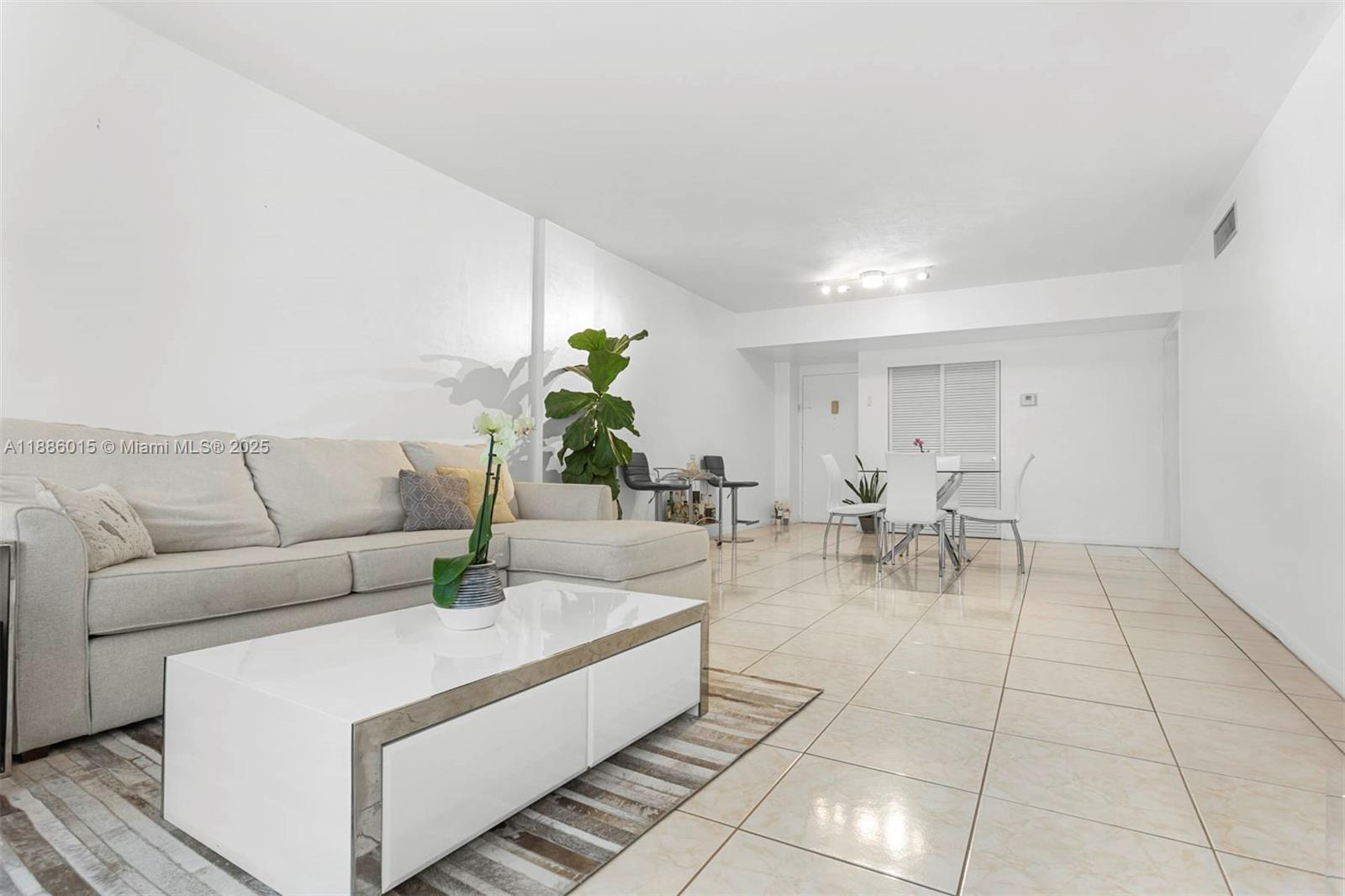 5001 Collins Ave # 5E