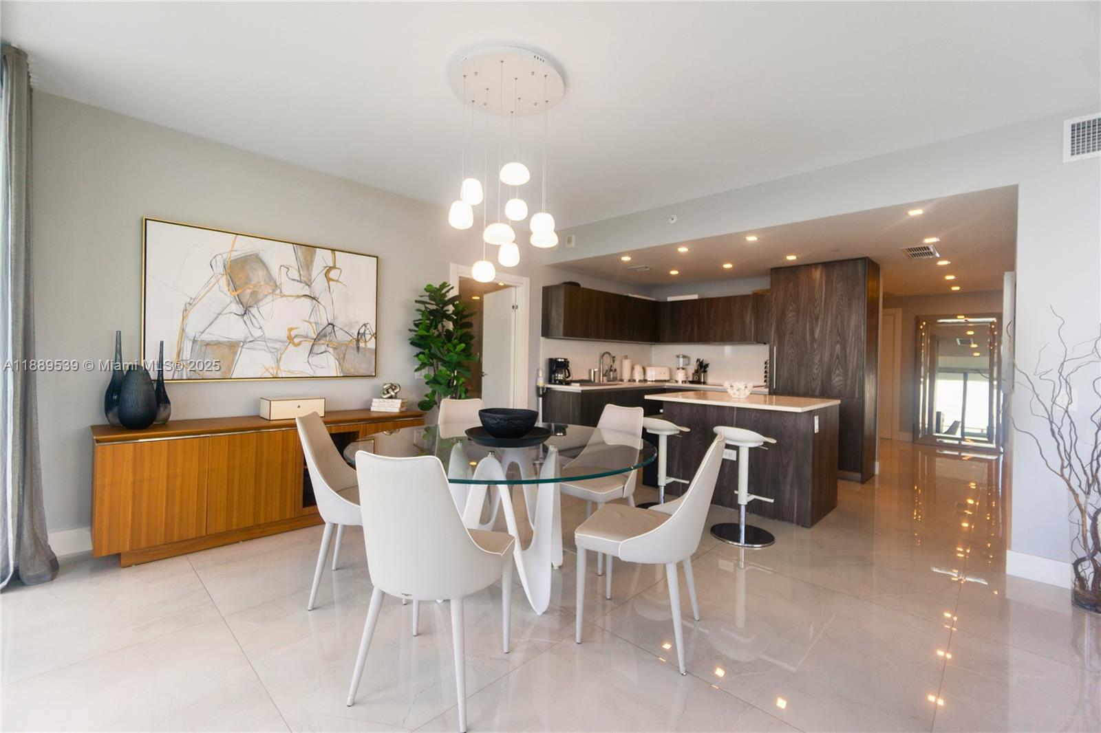 3131 NE 7th Ave # 2106