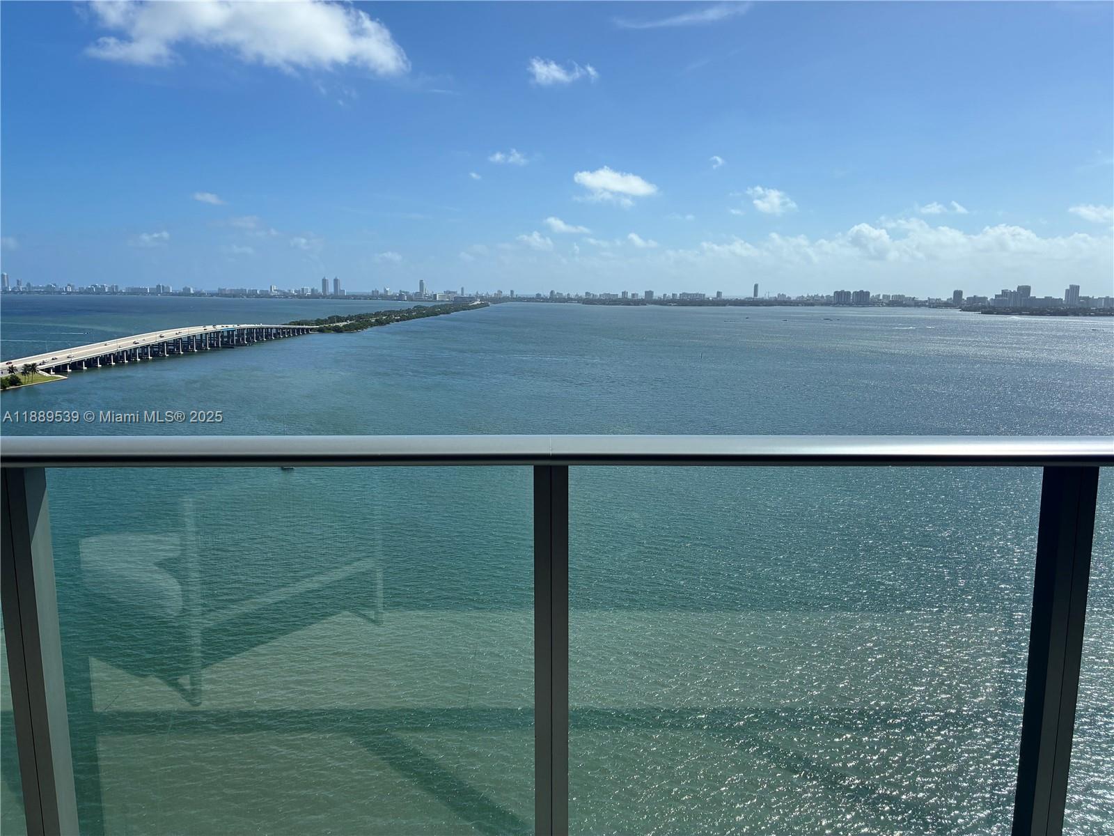 3131 NE 7th Ave # 2106