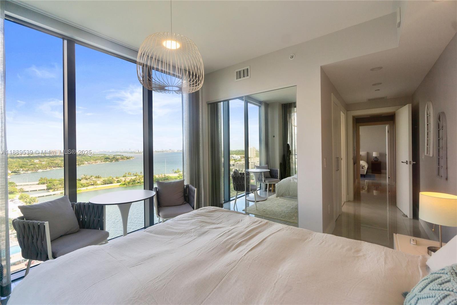 3131 NE 7th Ave # 2106