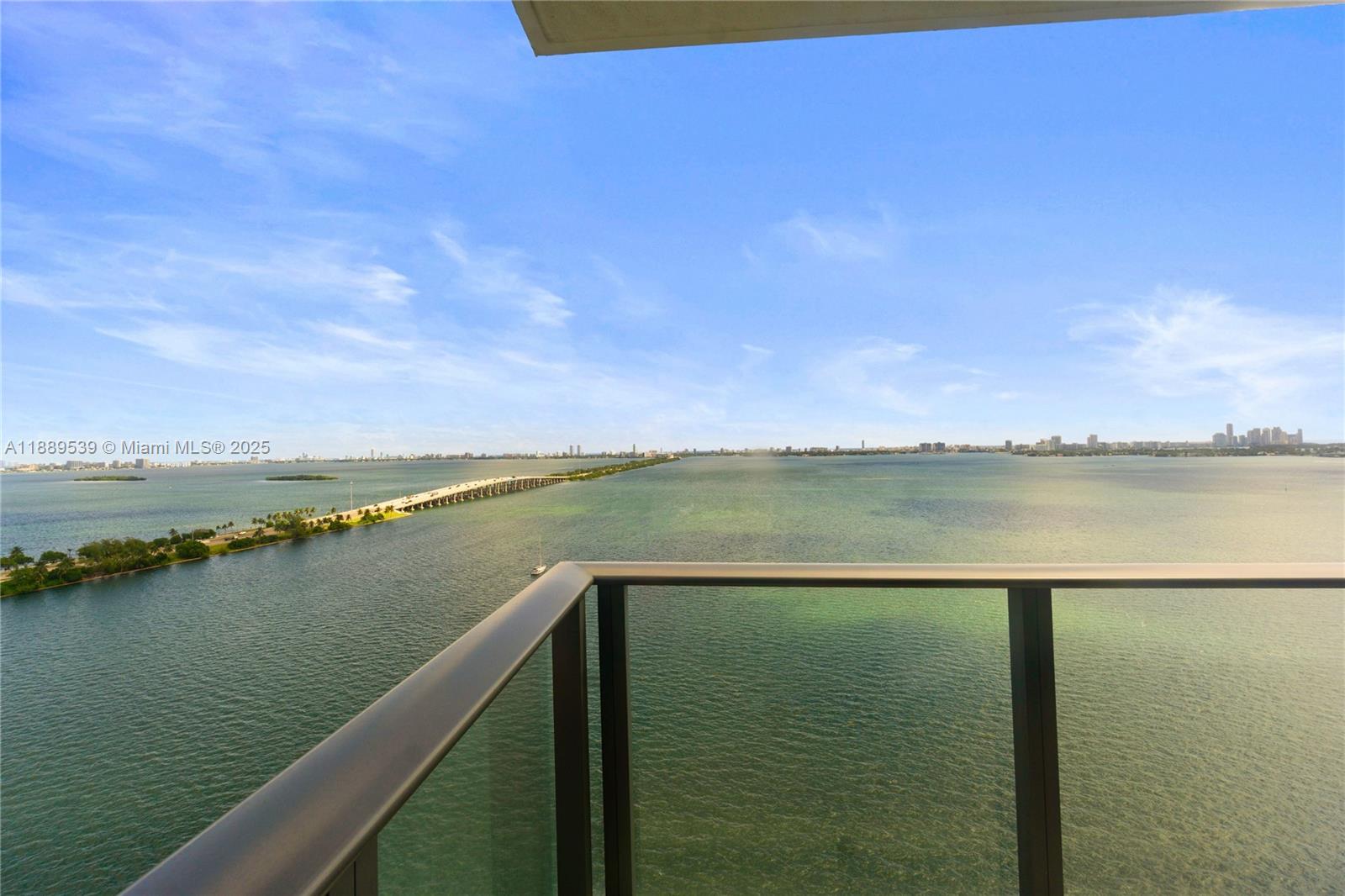 3131 NE 7th Ave # 2106