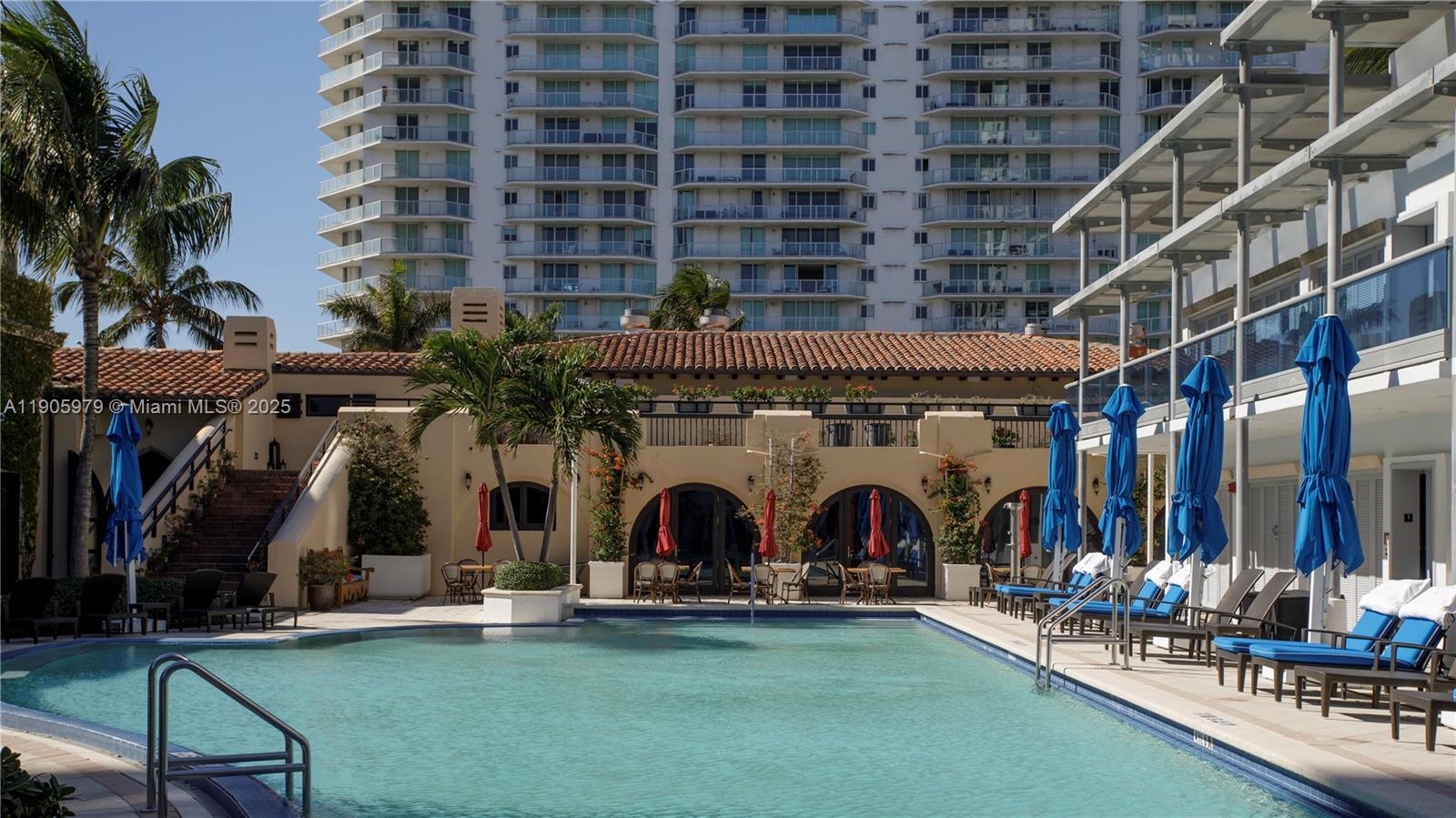 5959 Collins Ave # 807