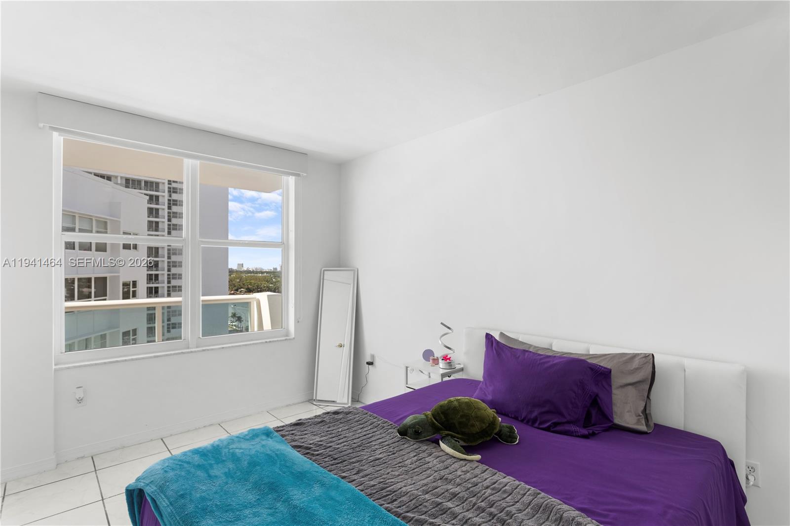 5001 Collins Ave # 14C