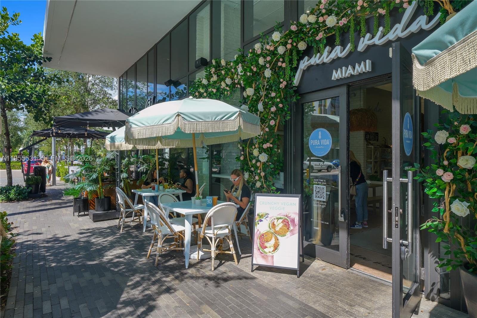 2960 2960 NE 207th St # 615