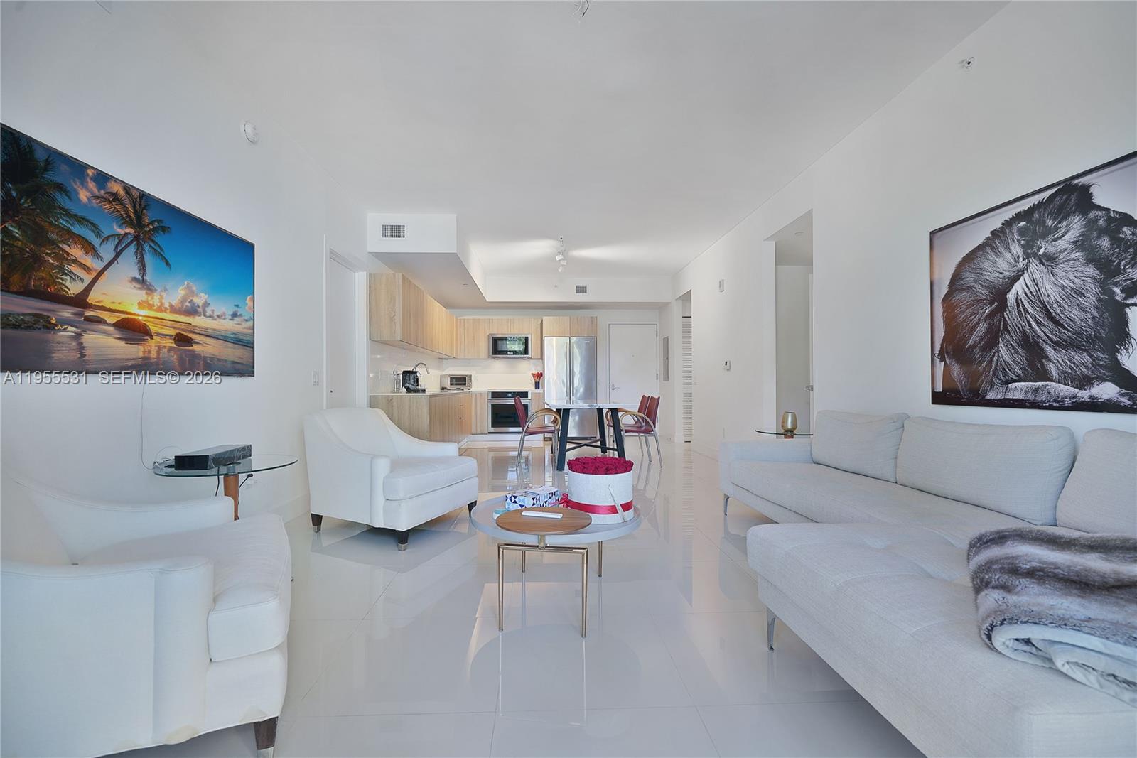 2960 2960 NE 207th St # 615